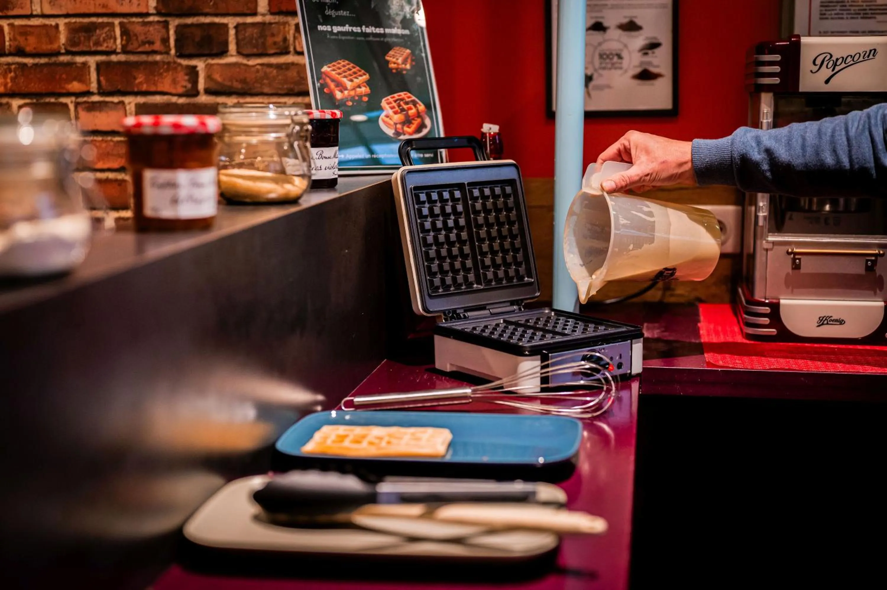 Breakfast in ibis Styles Lille Centre Grand Place