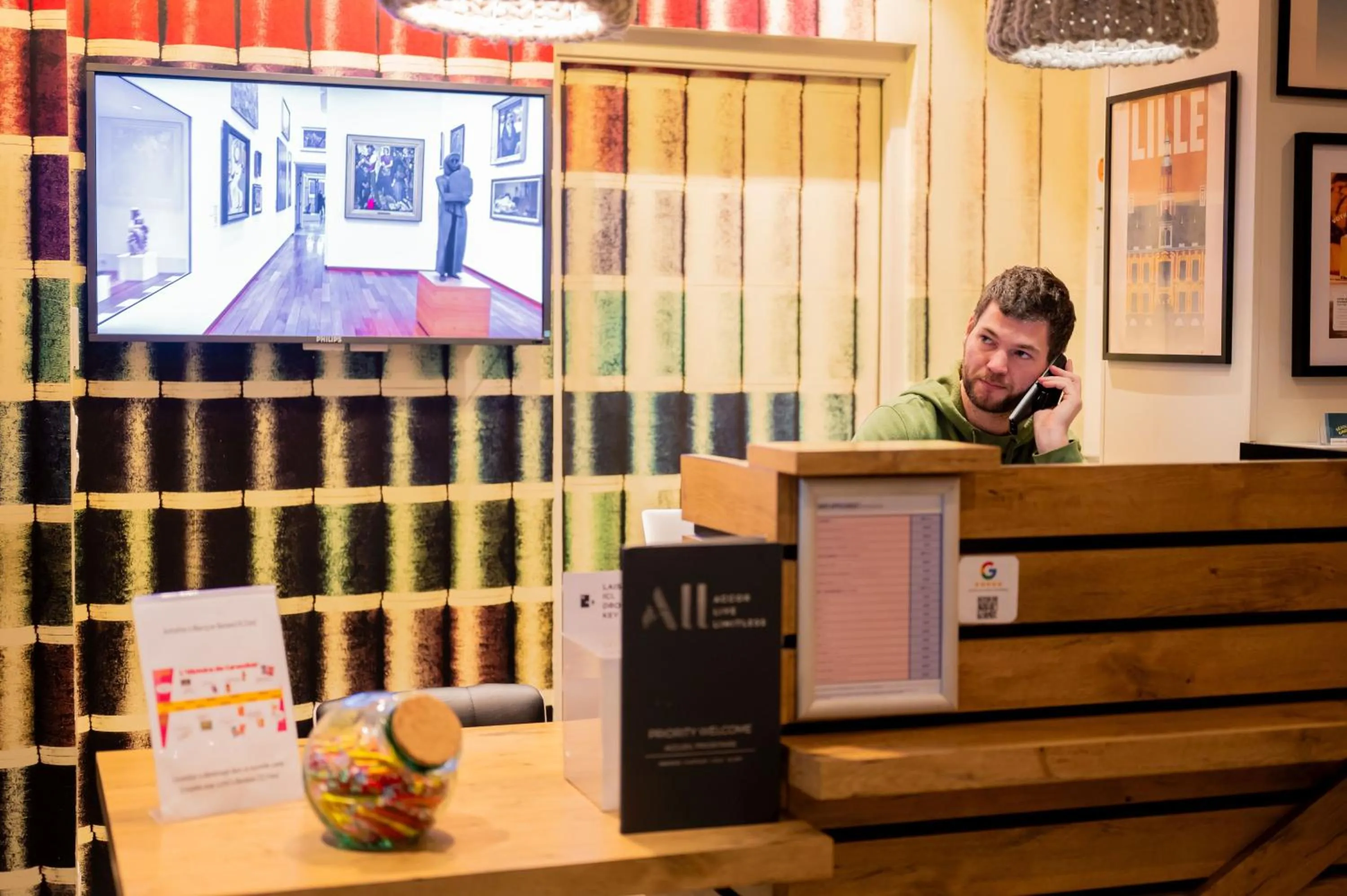 Lobby or reception in ibis Styles Lille Centre Grand Place