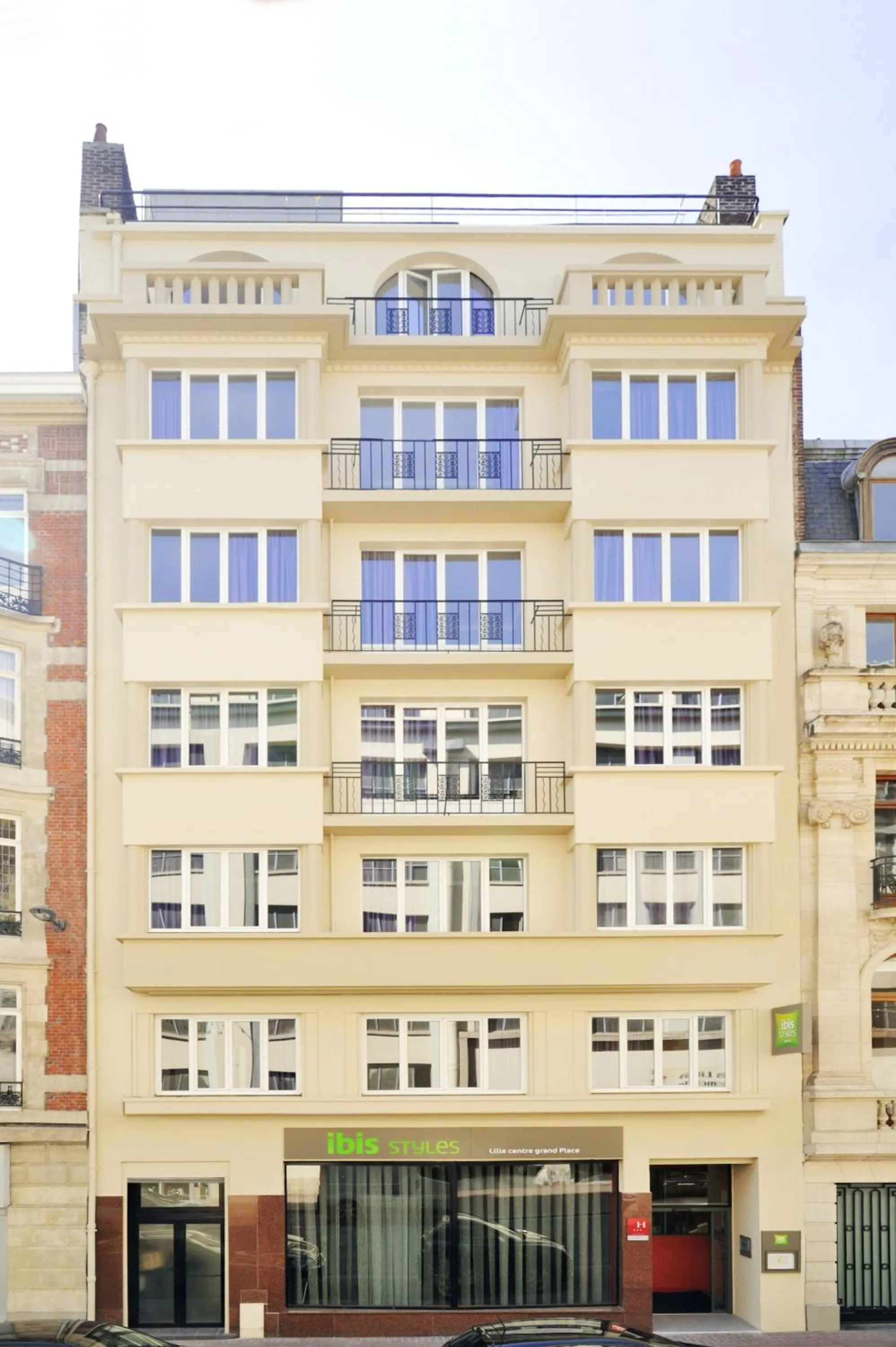 Facade/entrance in ibis Styles Lille Centre Grand Place