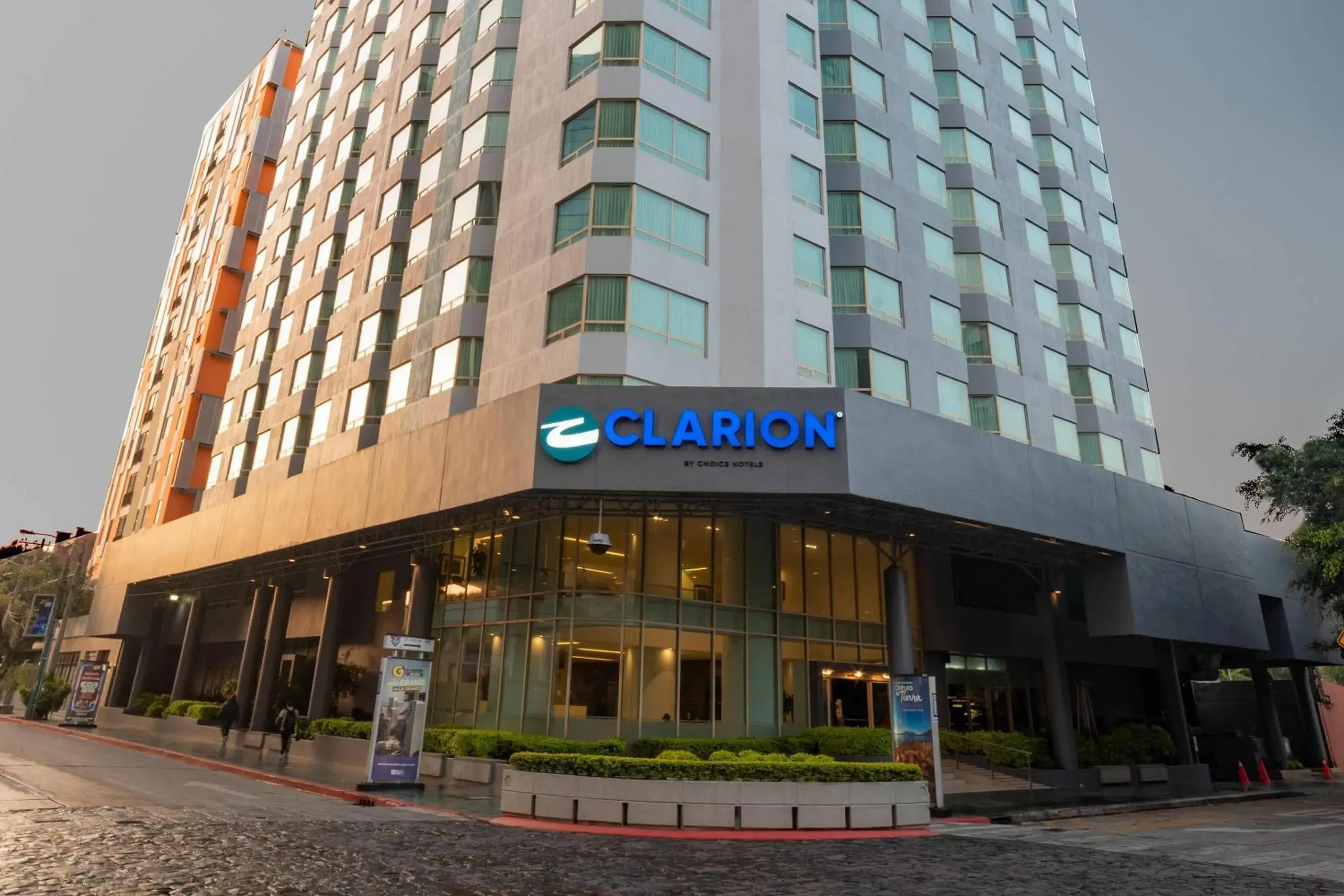 Property building in Clarion Suites Guatemala City Property building in Clarion Suites Guatemala City