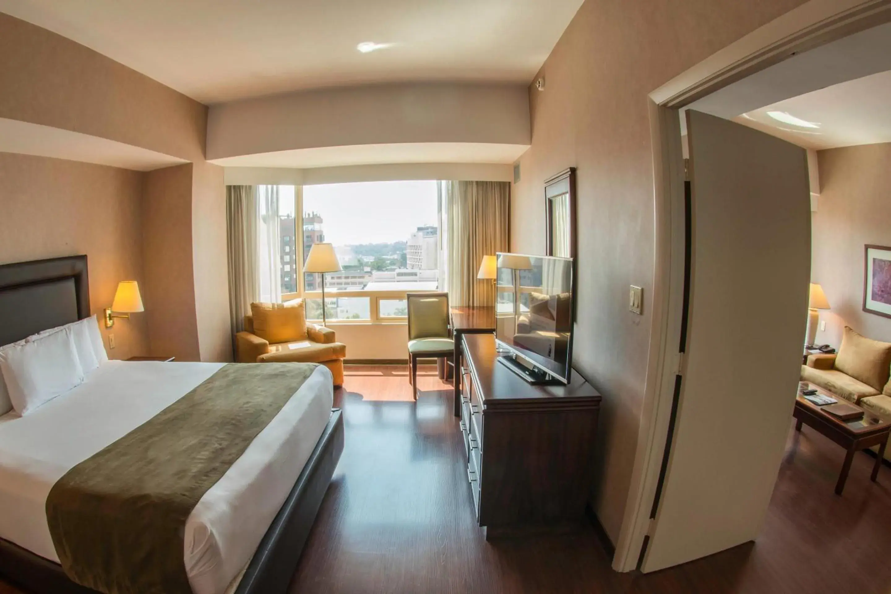 Bedroom, Bed in Clarion Suites Guatemala City Bedroom, Bed in Clarion Suites Guatemala City