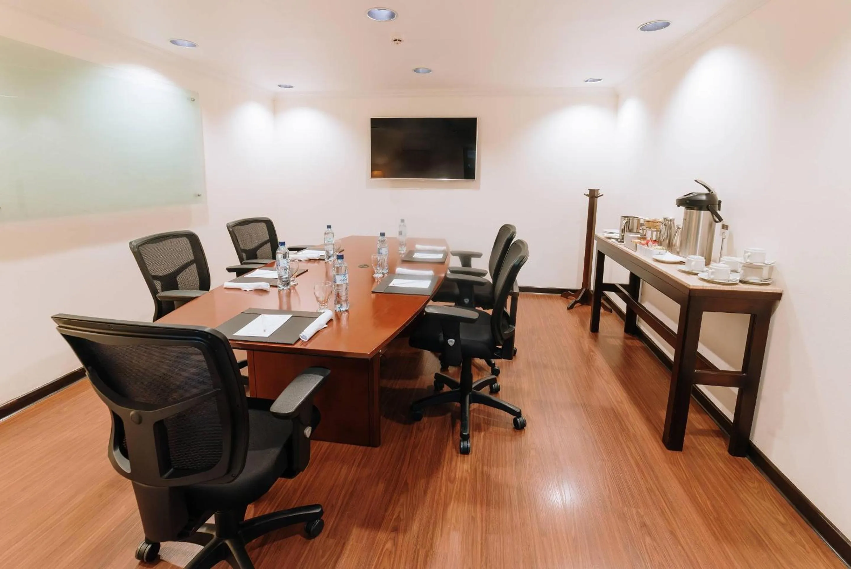 Meeting/conference room in Clarion Suites Guatemala City