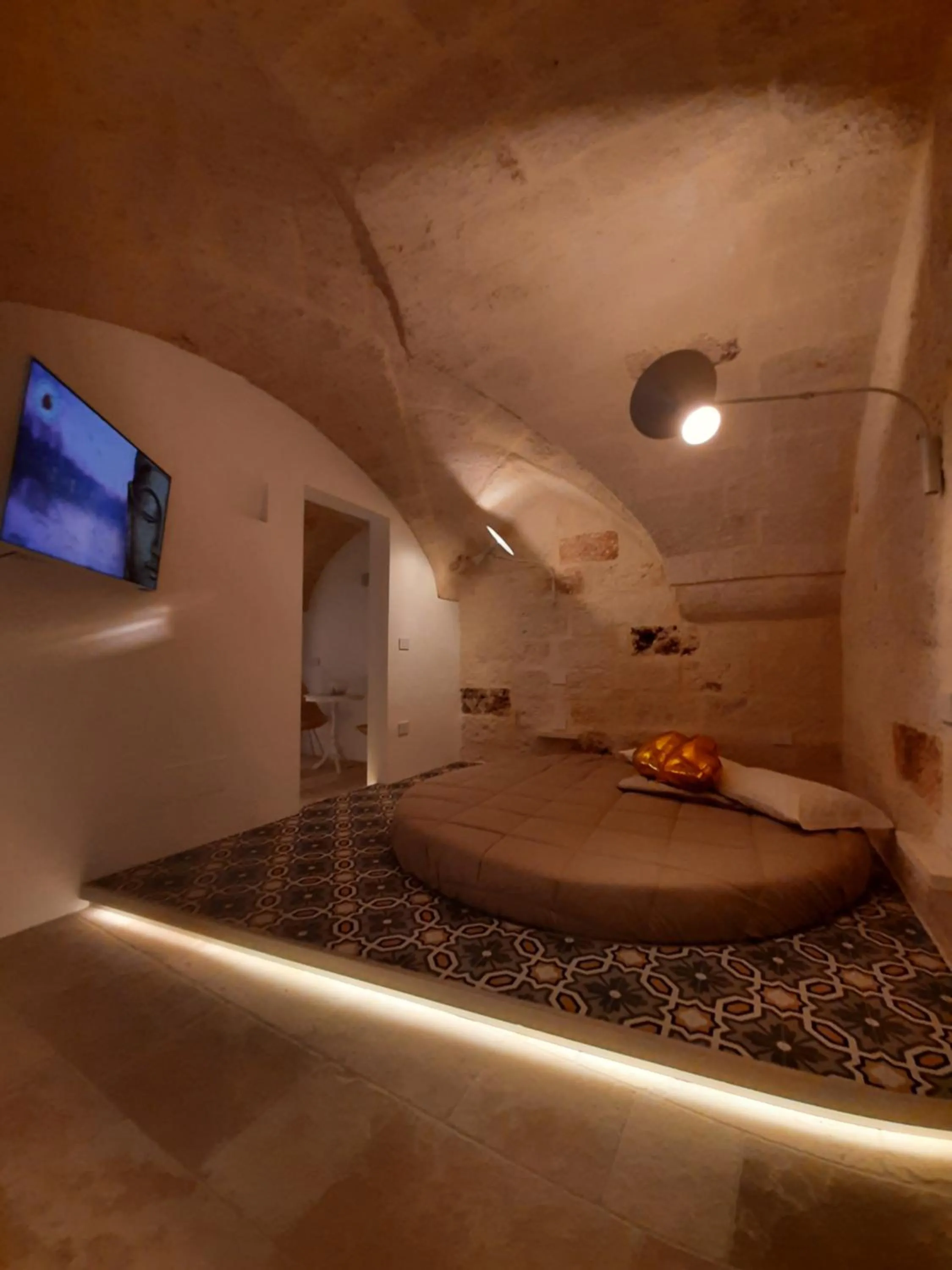 Deluxe King Suite in Christian's Suites & Spa