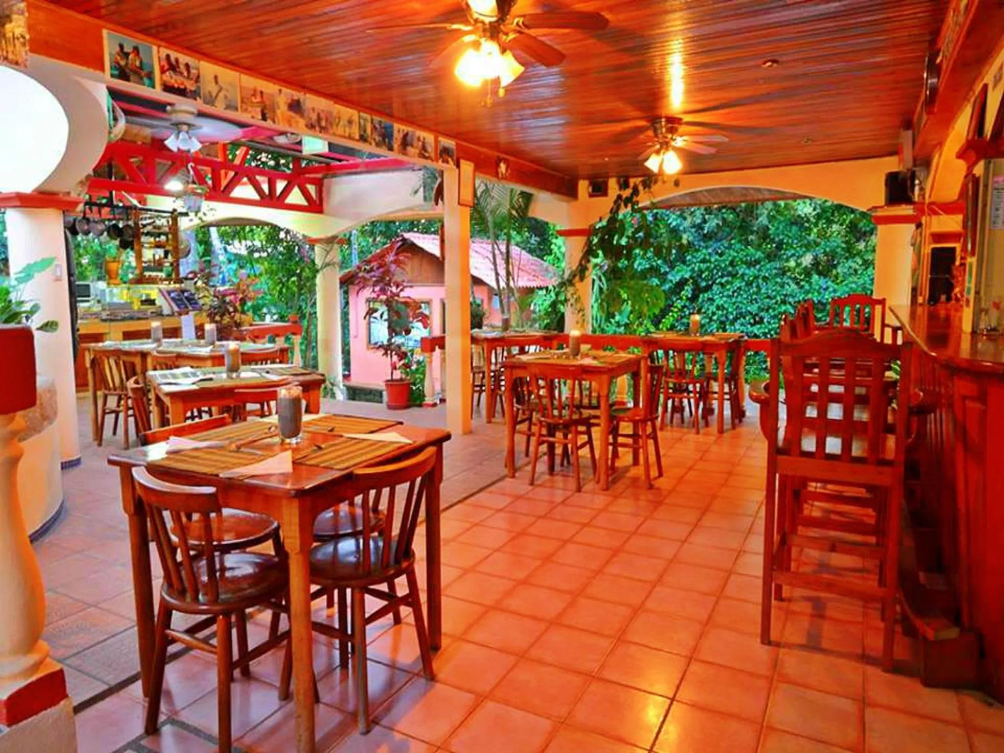 Restaurant/places to eat in Hotel Tres Banderas