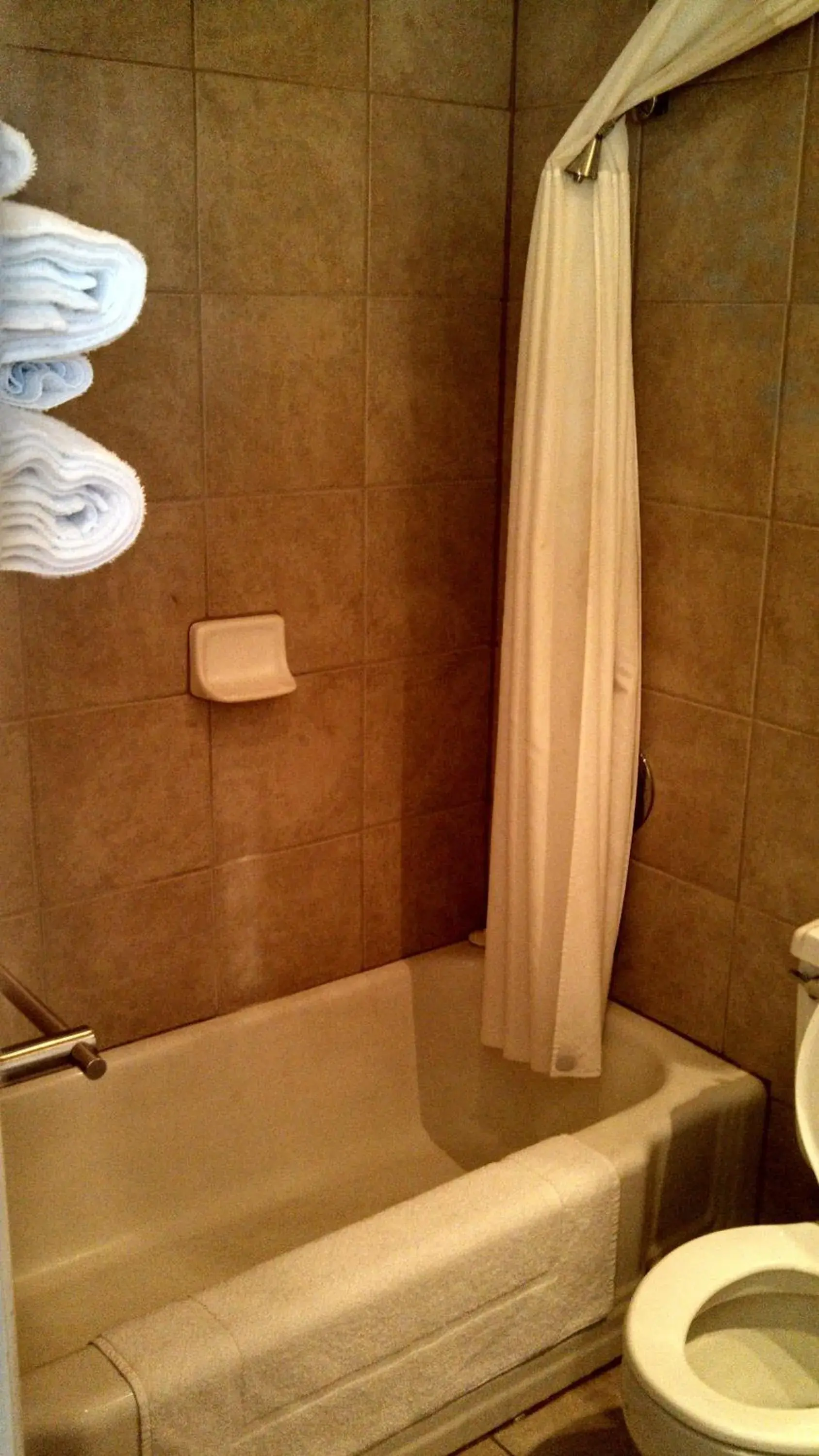 Bathroom in Trails End Motel Sheridan Bathroom in Trails End Motel Sheridan