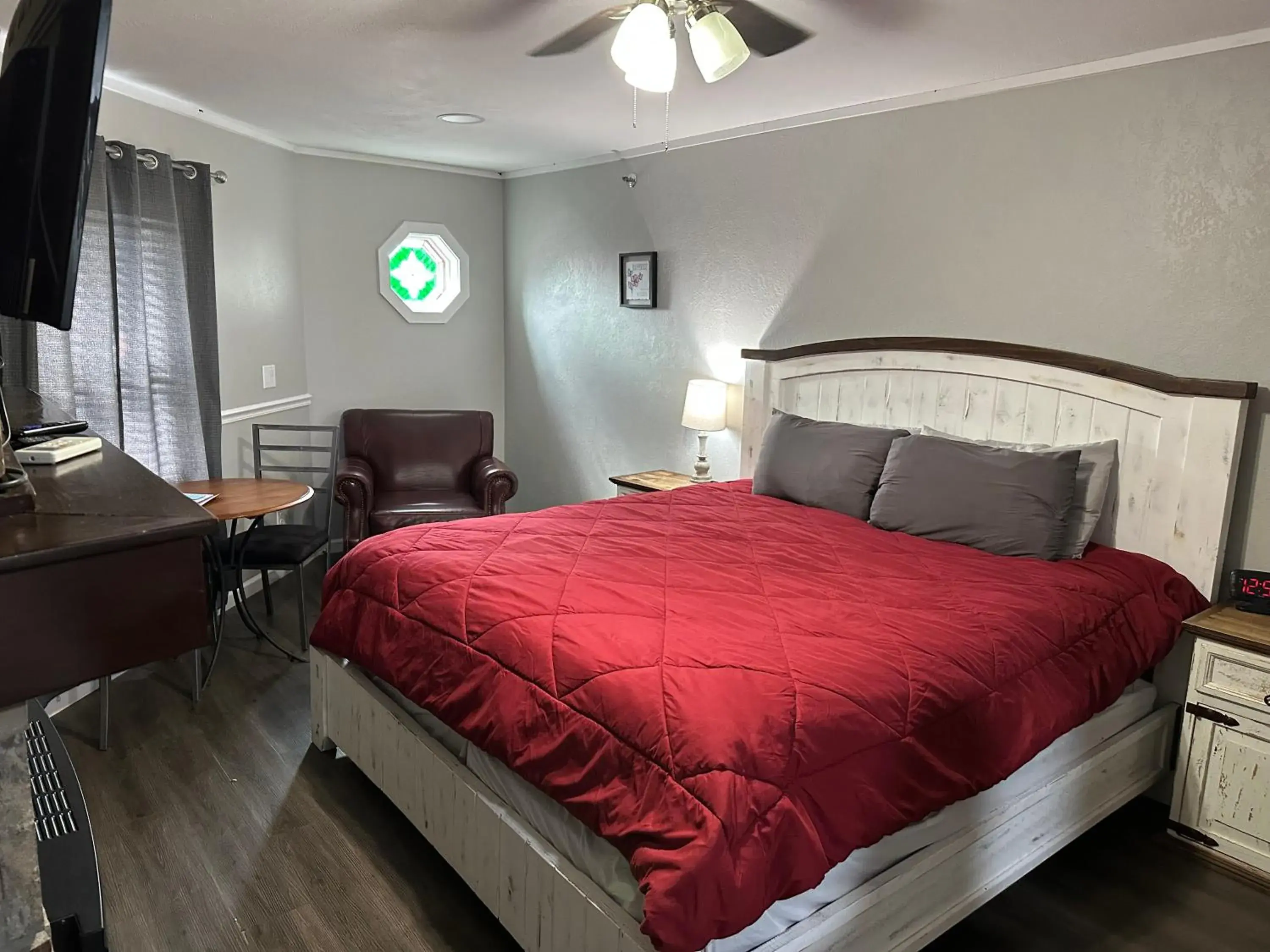 King Suite in Heidi Motel - Helen King Suite in Heidi Motel - Helen