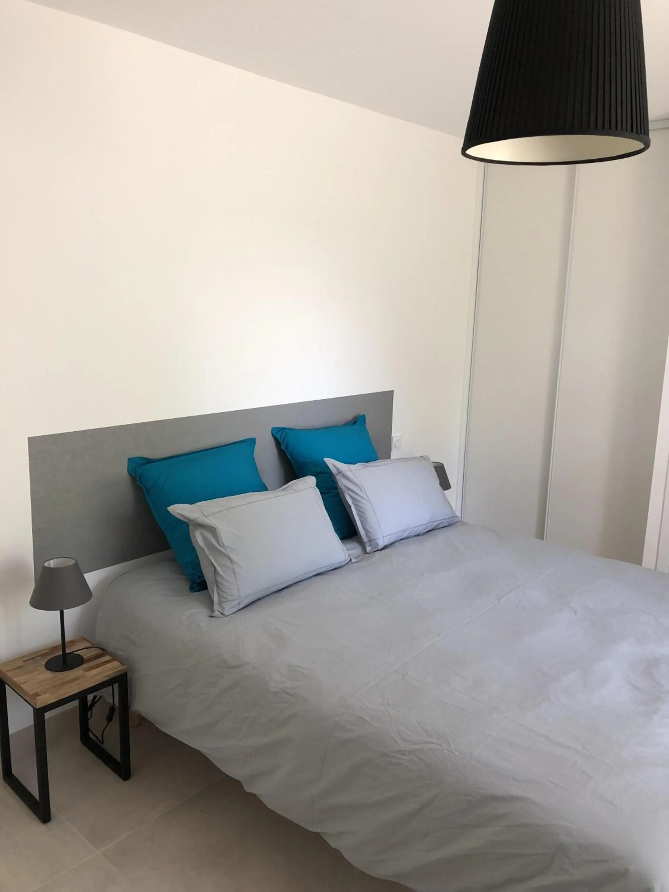 Bedroom, Bed in La Closerie de Sens