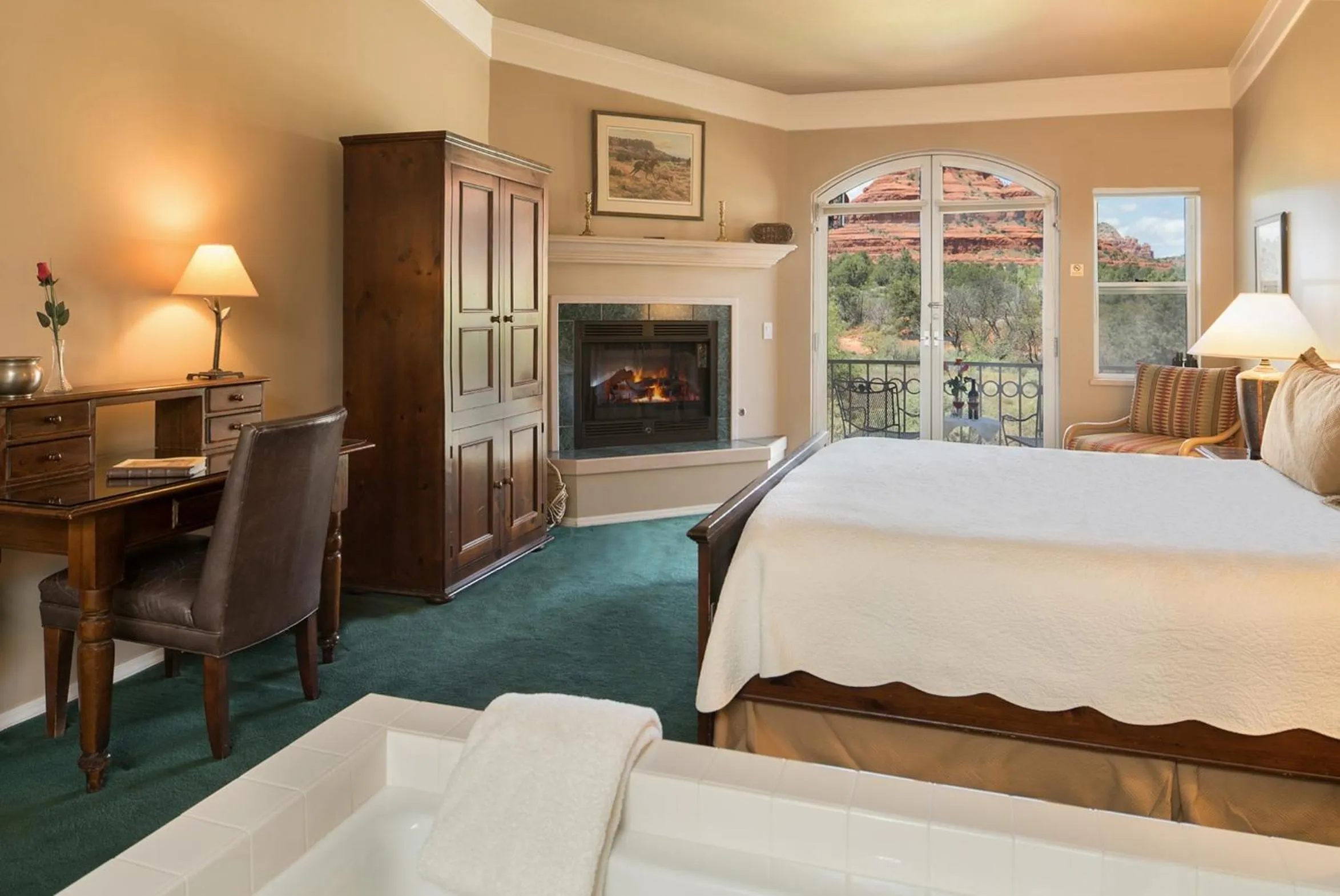 Photo of the whole room, Bed in Canyon Villa Bed & Breakfast Inn of Sedona