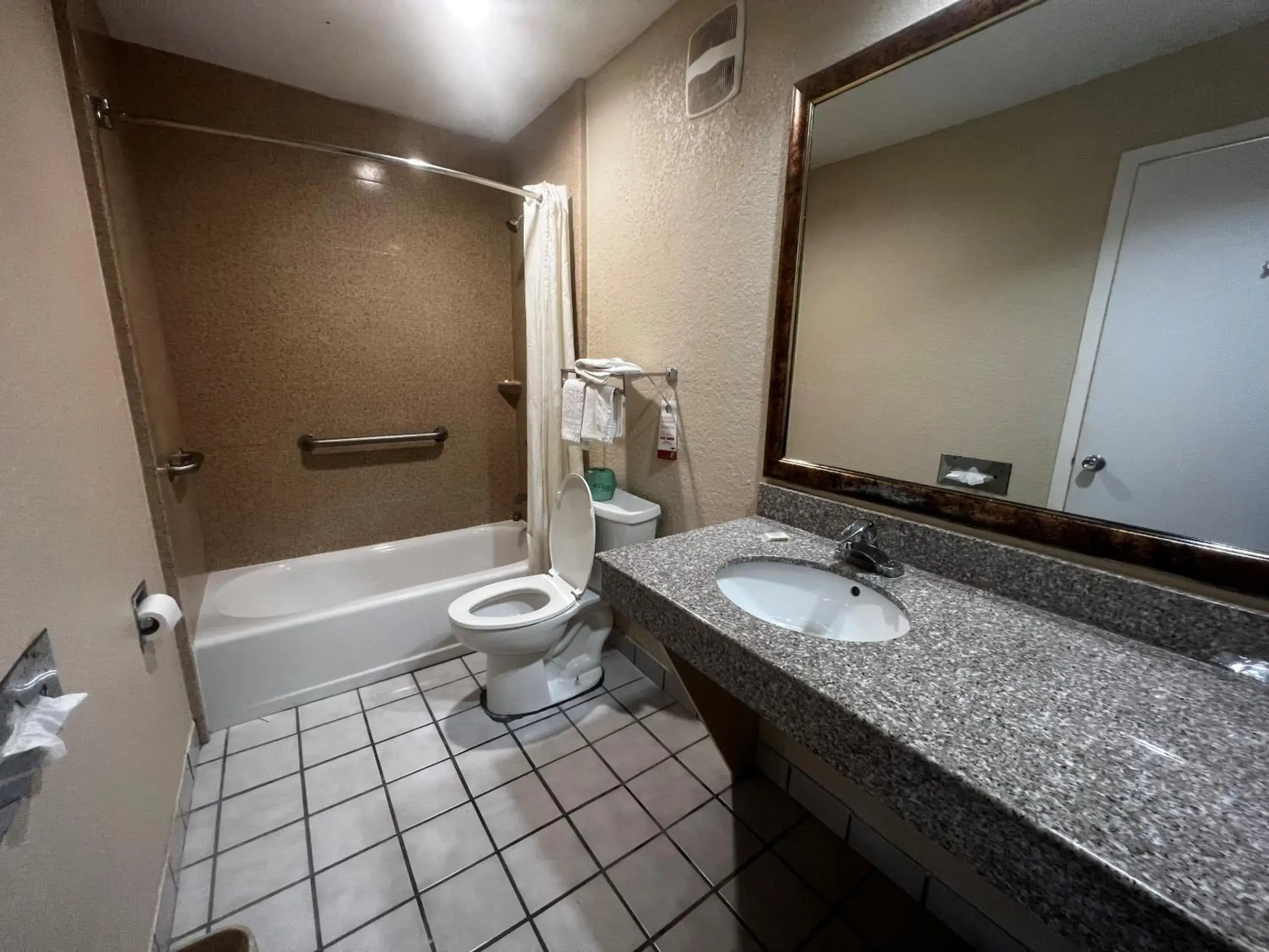 Bathroom in Super 8 by Wyndham La Marque TX/Texas City Area Bathroom in Super 8 by Wyndham La Marque TX/Texas City Area
