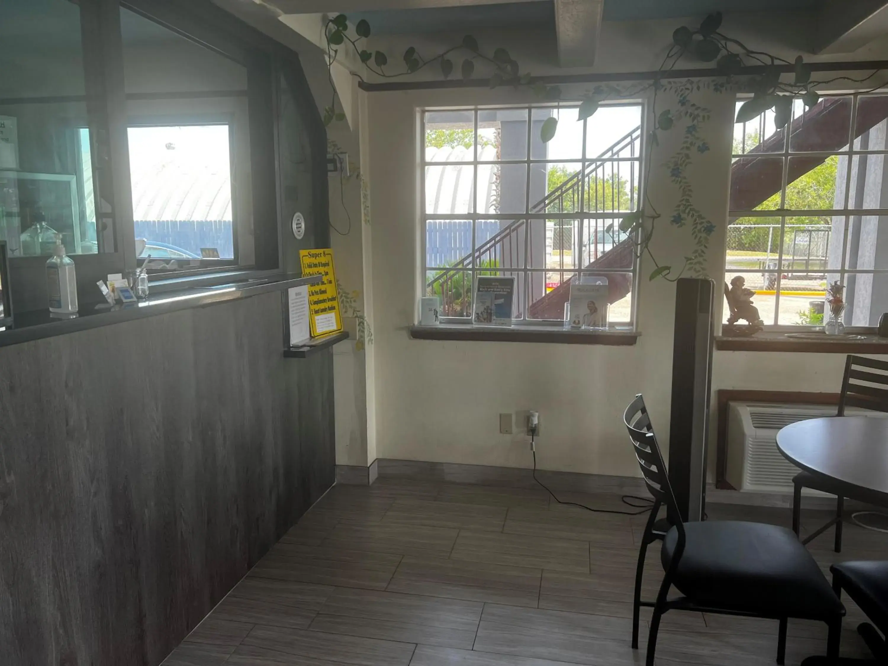 Lobby or reception in Super 8 by Wyndham La Marque TX/Texas City Area Lobby or reception in Super 8 by Wyndham La Marque TX/Texas City Area