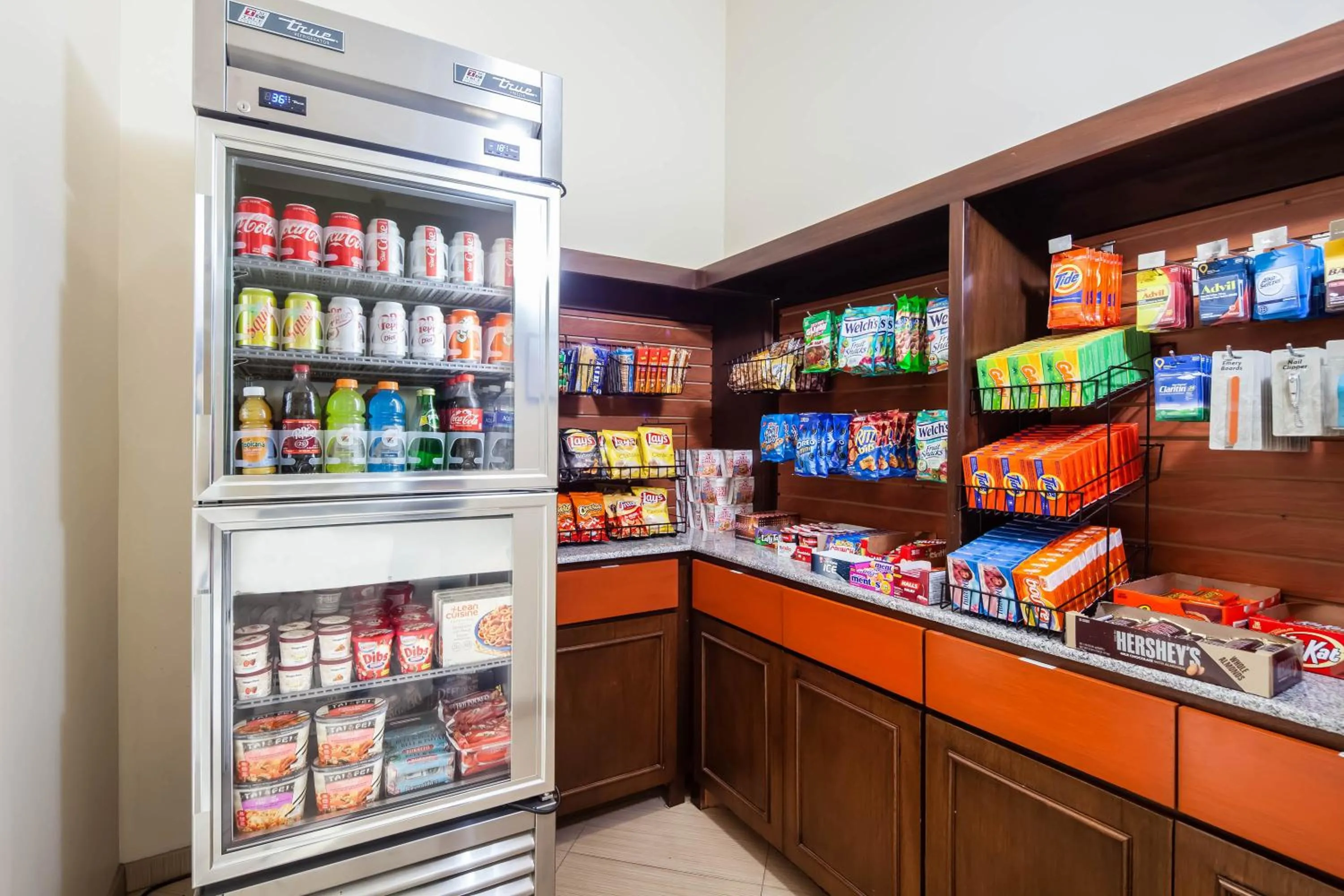 On-site shops in La Quinta by Wyndham Inglewood