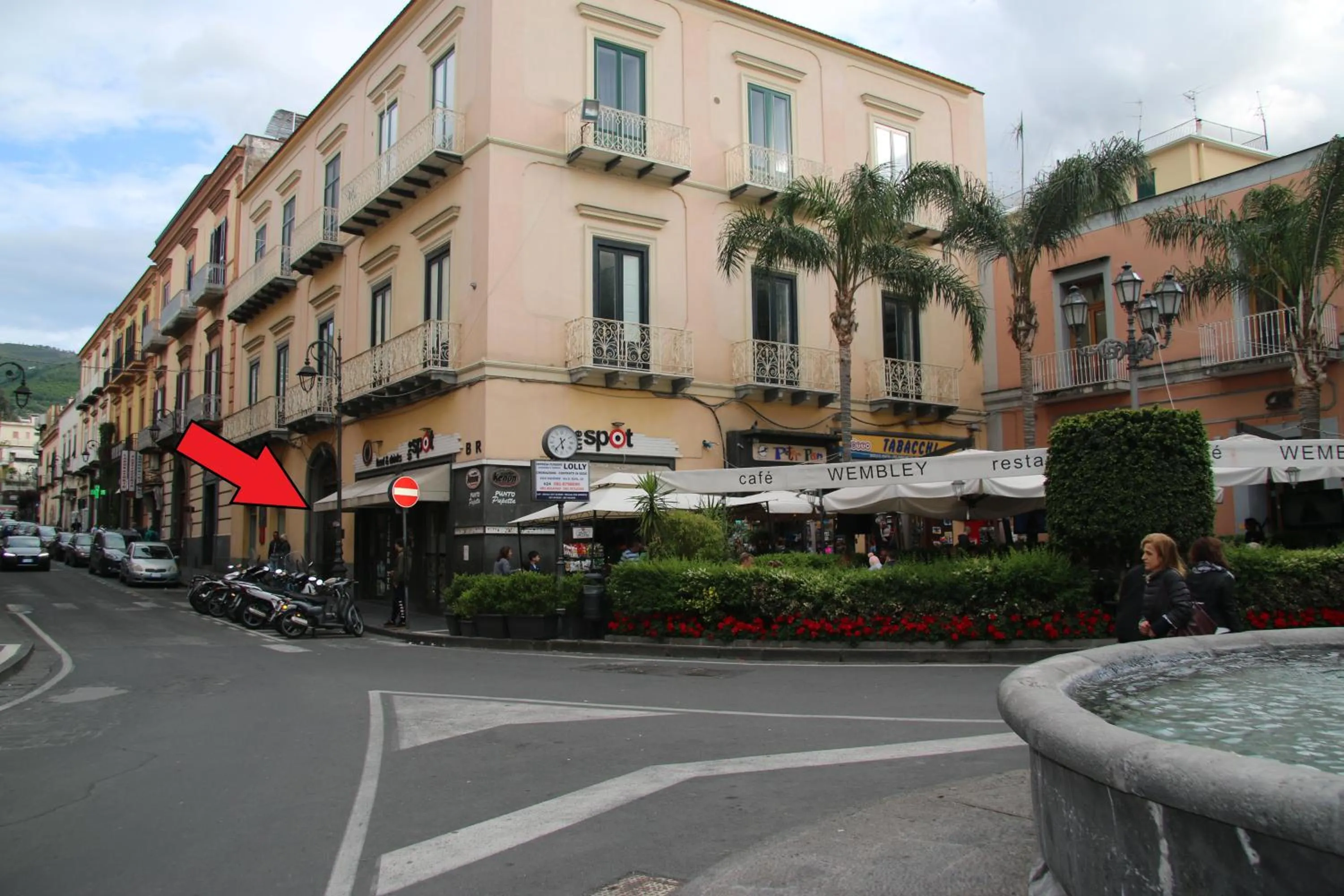 Property building in Da Ninì