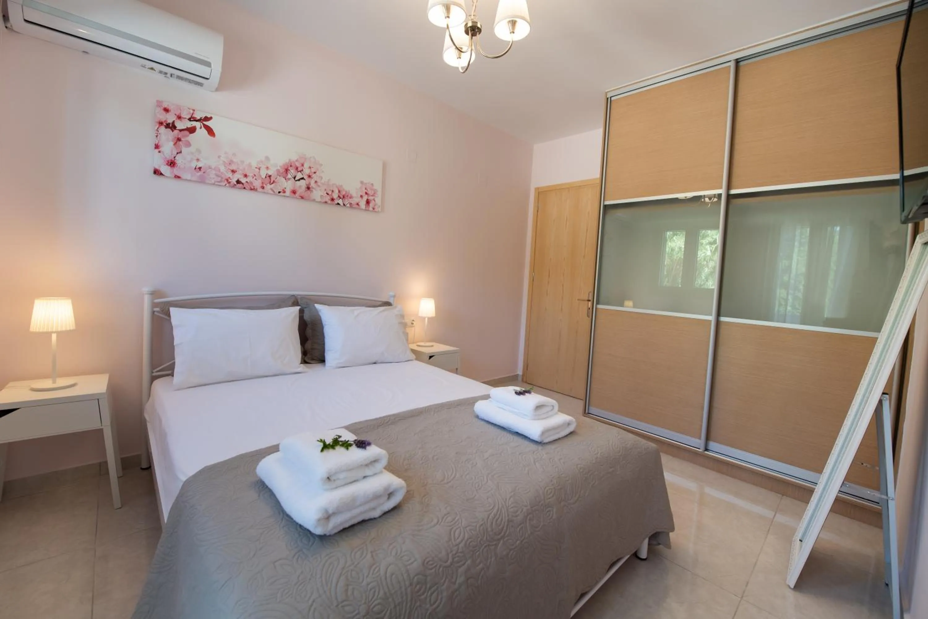 Bed in Bounatsa Studios & Apartments