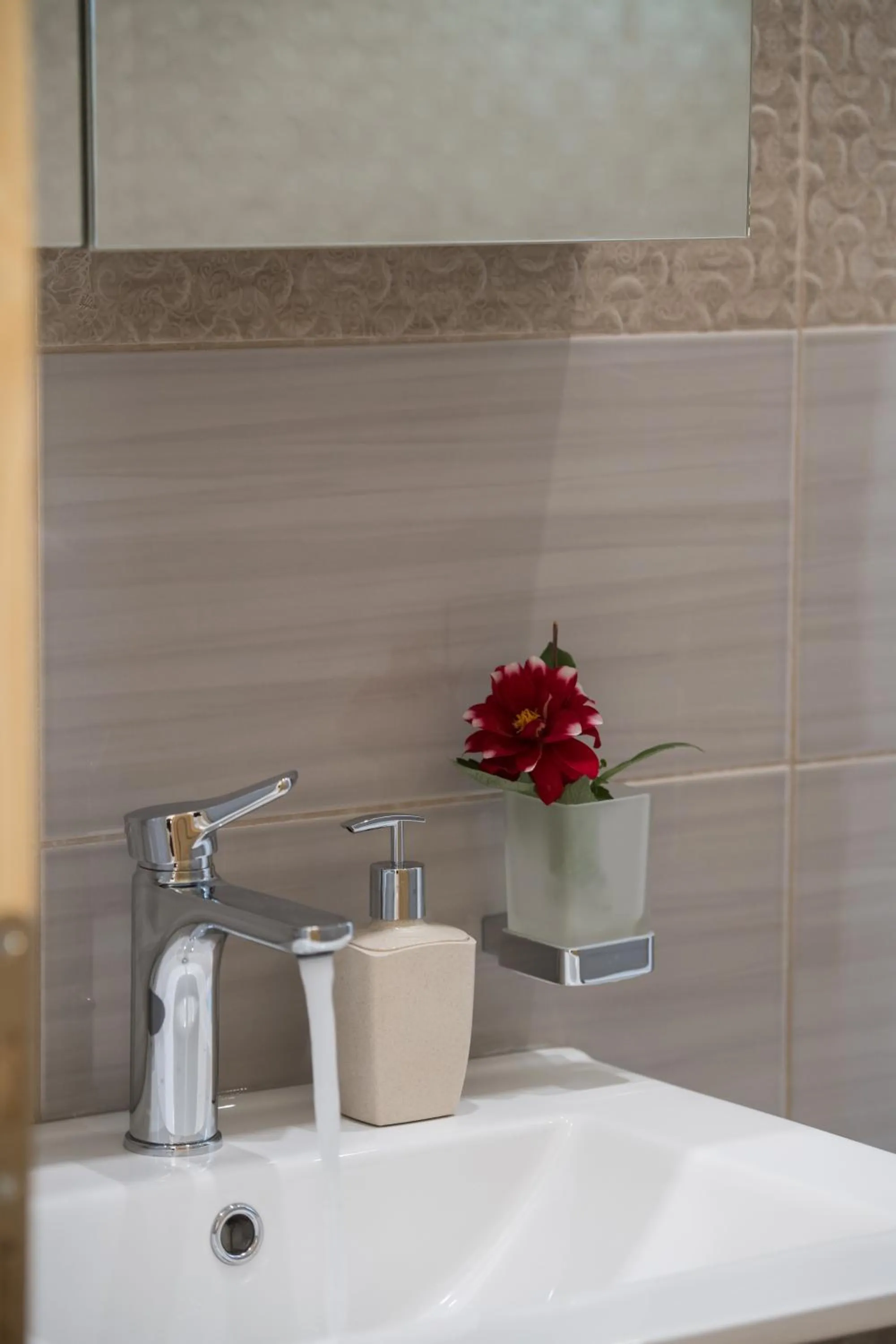 Toilet in Bounatsa Studios & Apartments