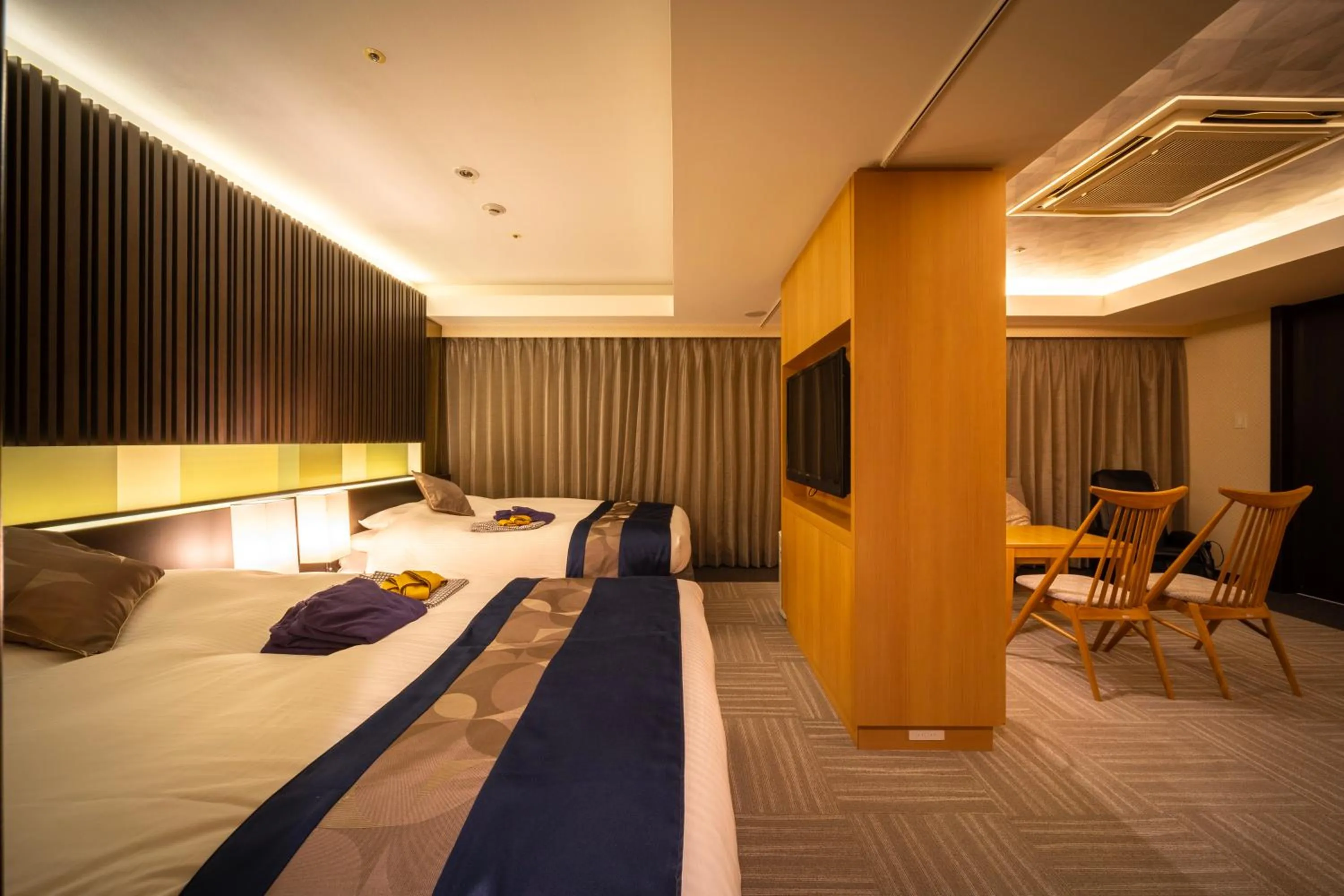 Bed in Super Hotel Premier Tokyo Station Yaesu-Chuoguchi