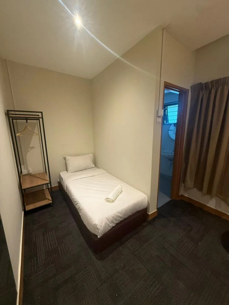 Bed in Swing & Pillows - KL Sg Besi, Kuala Lumpur