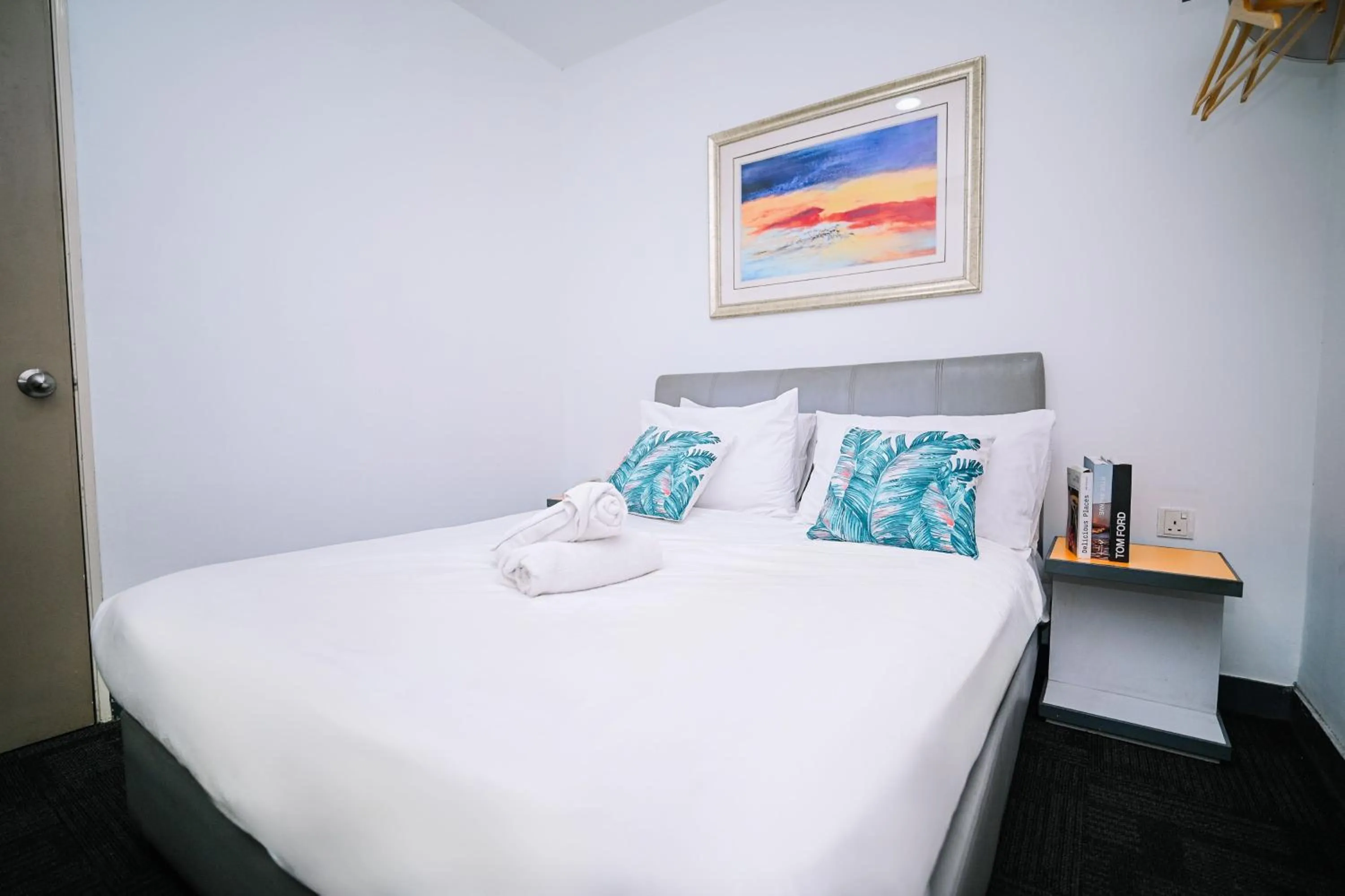 Bed in Swing & Pillows - KL Sg Besi, Kuala Lumpur