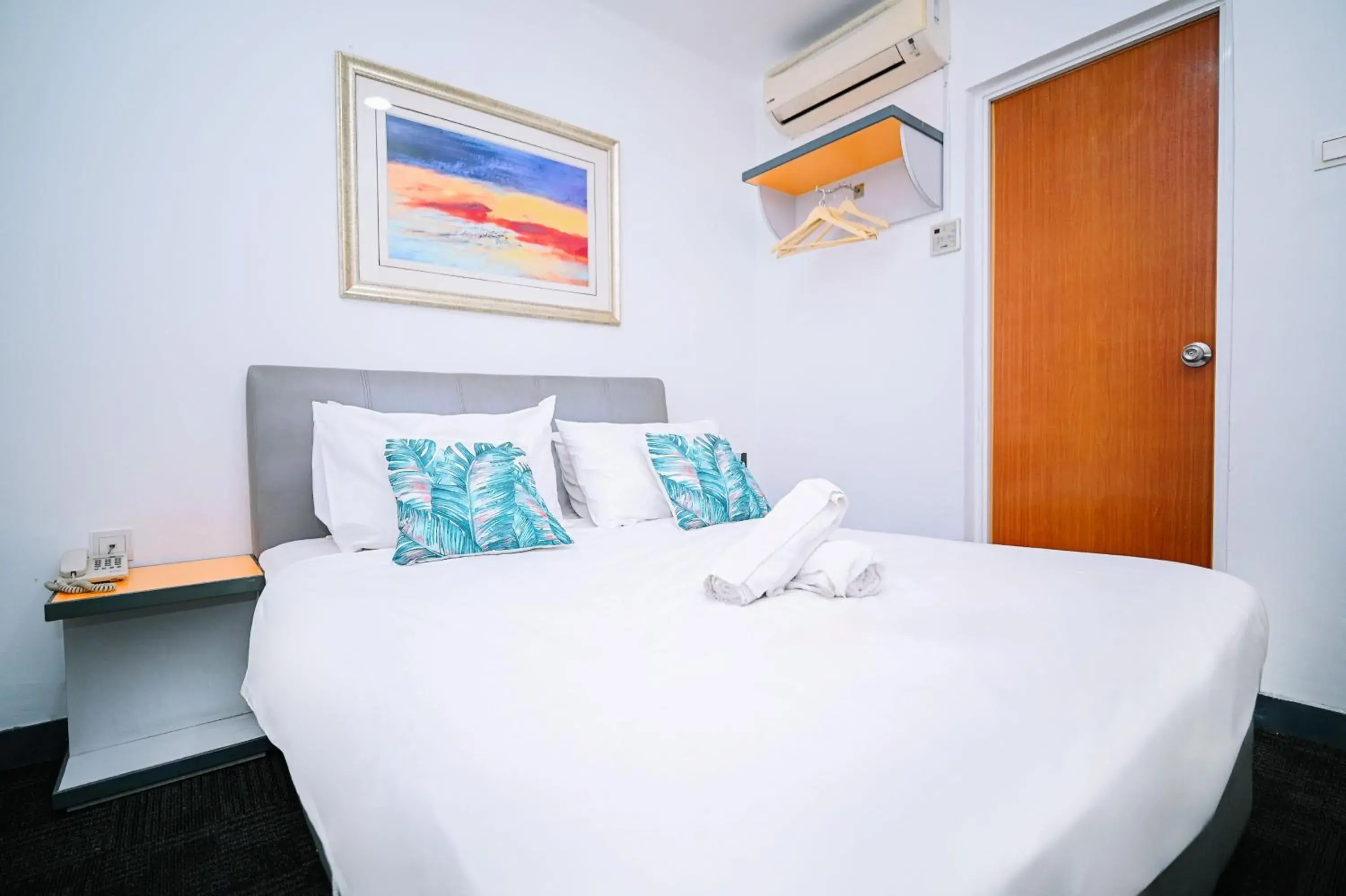 Bed in Swing & Pillows - KL Sg Besi, Kuala Lumpur Bed in Swing & Pillows - KL Sg Besi, Kuala Lumpur