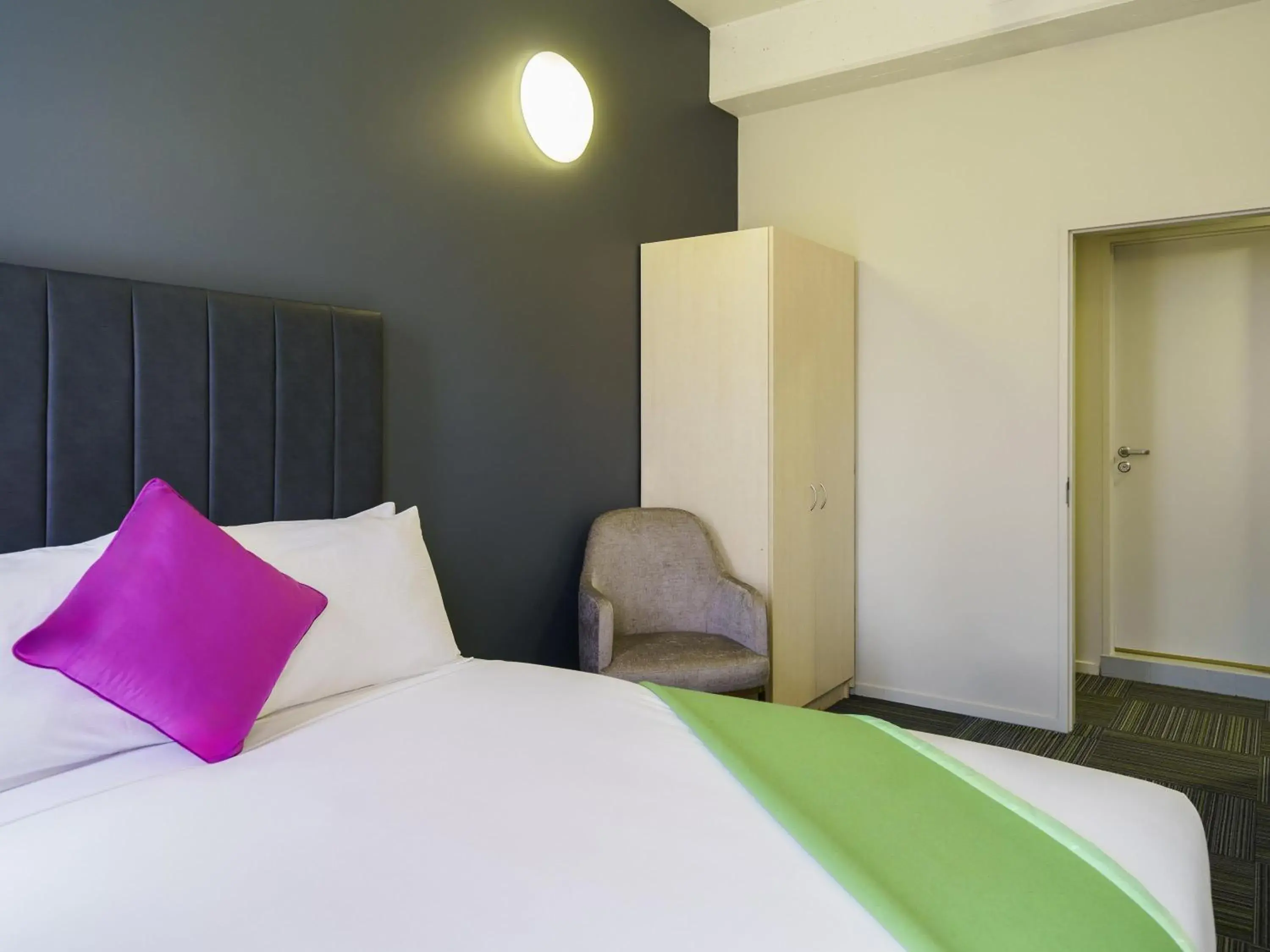Bedroom, Bed in Ibis Styles Invercargill Bedroom, Bed in Ibis Styles Invercargill