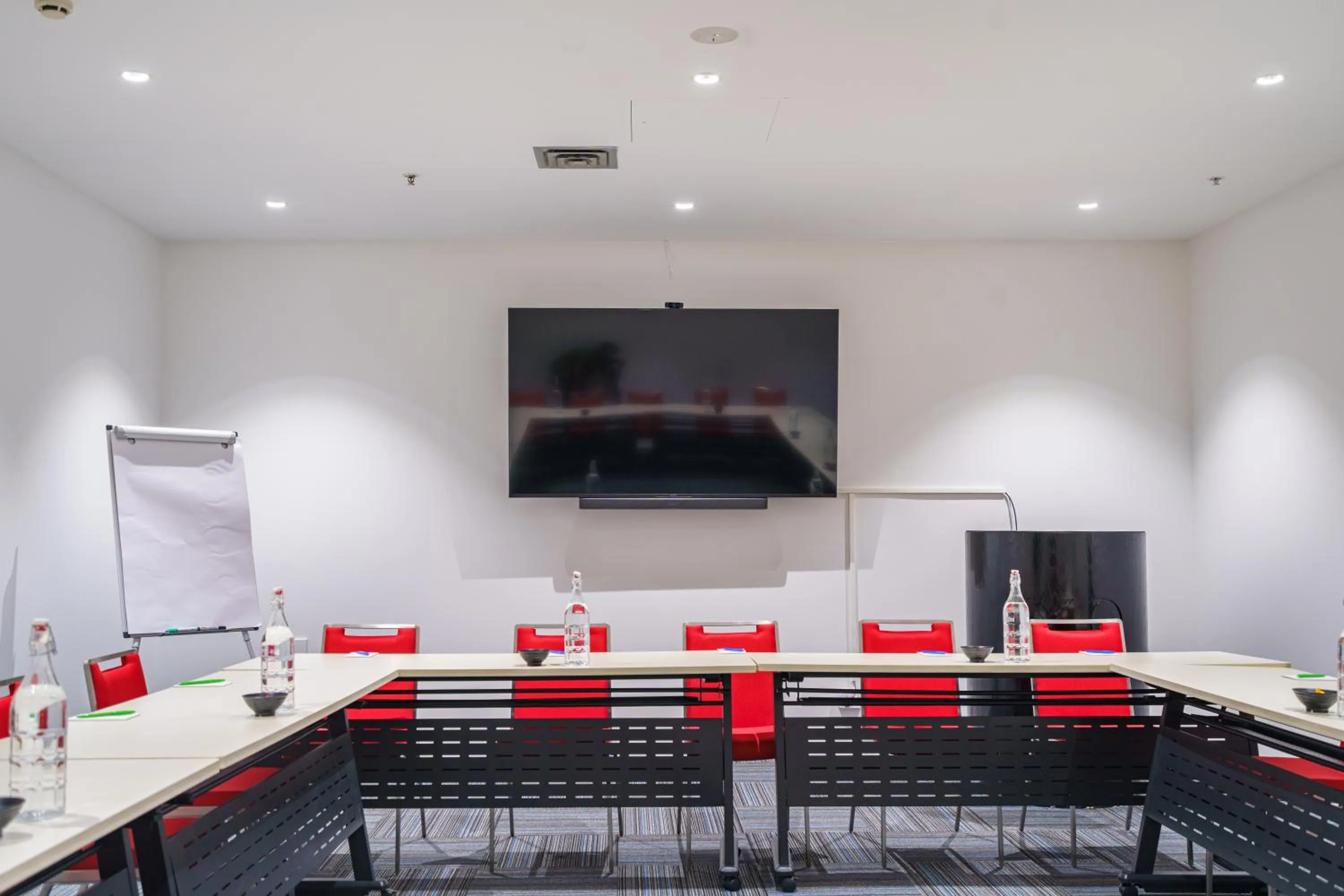 Meeting/conference room in Ibis Styles Invercargill