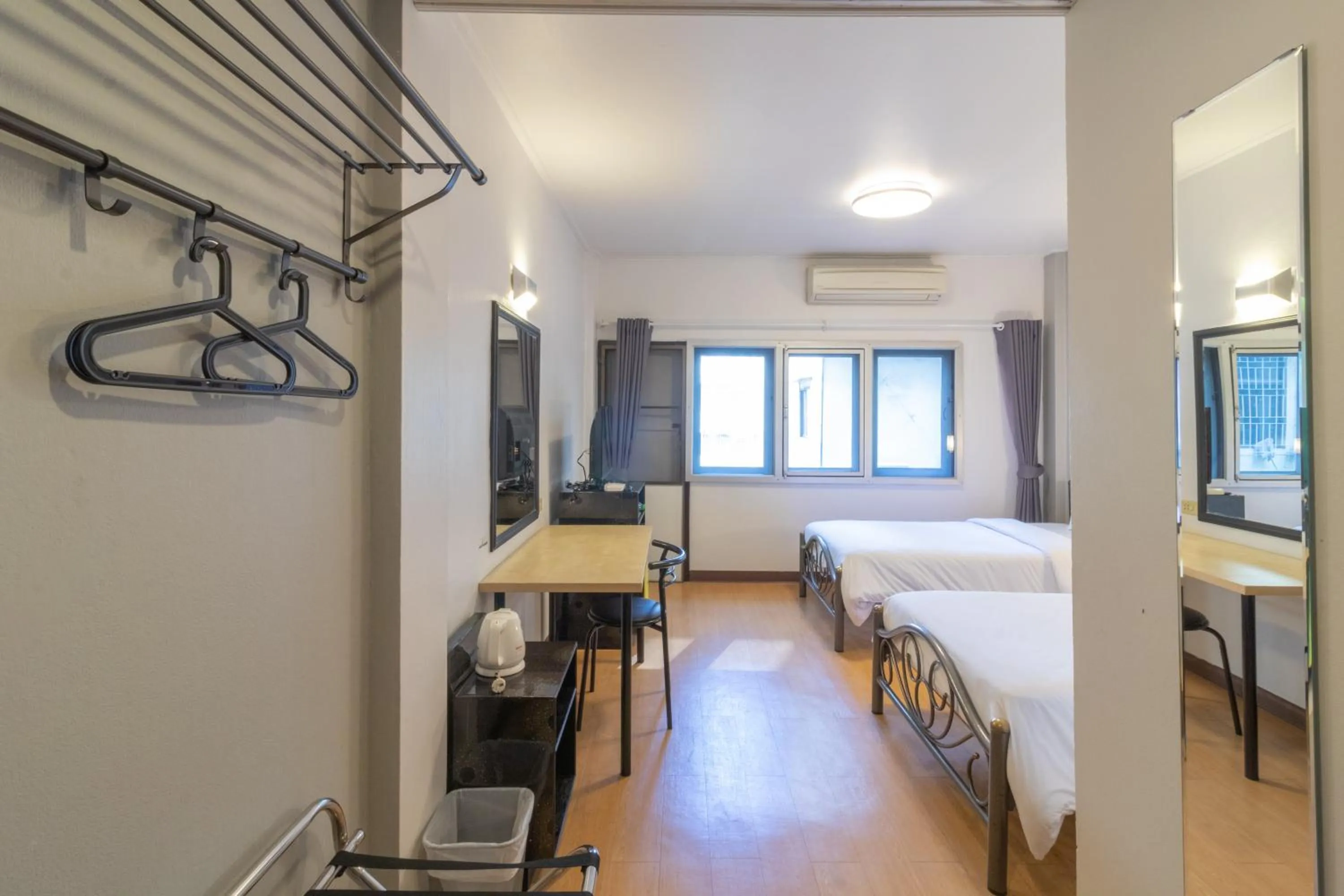 Photo of the whole room in Intown Residence