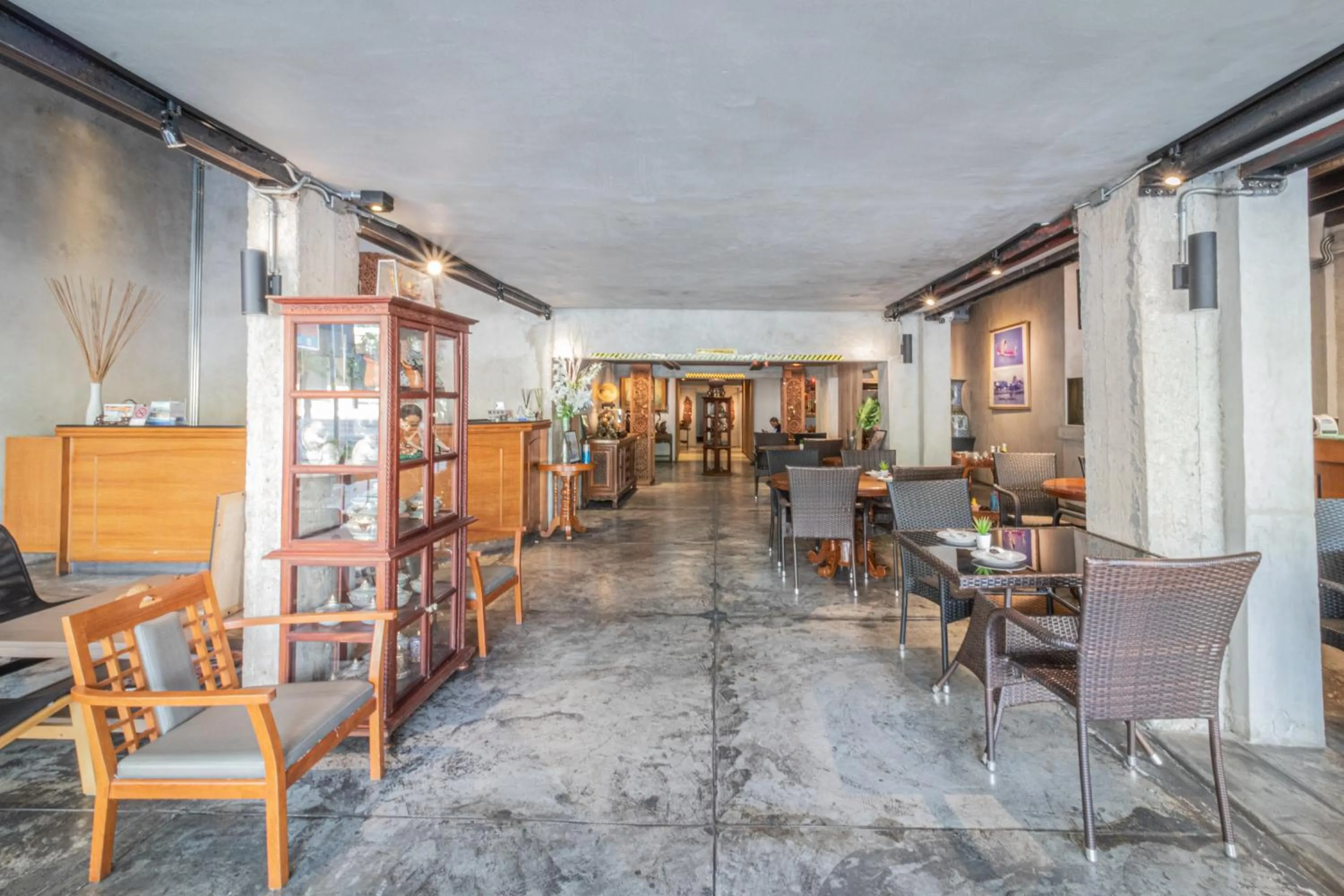 Decorative detail in Intown Residence