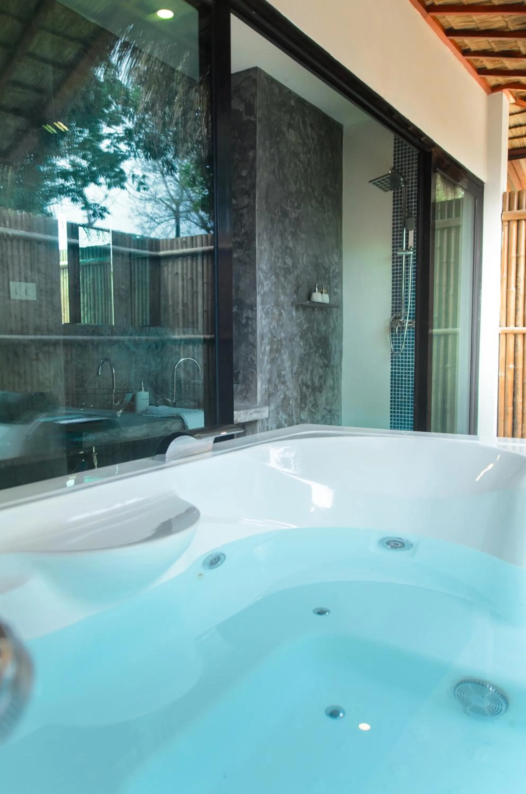 Open Air Bath in The Sanctuary Nam Ngum Beach Resort