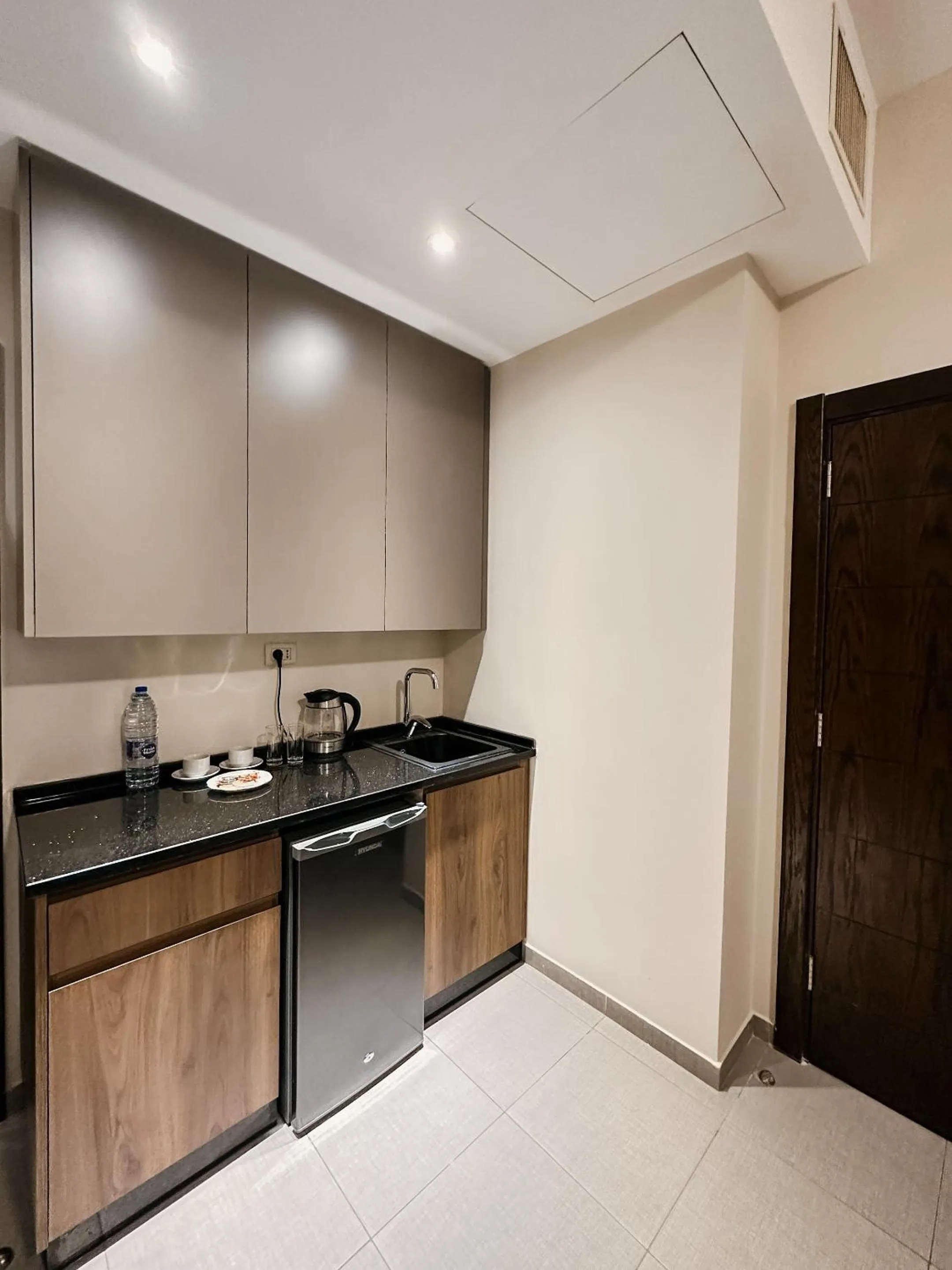 Kitchen or kitchenette in Celino Hotel