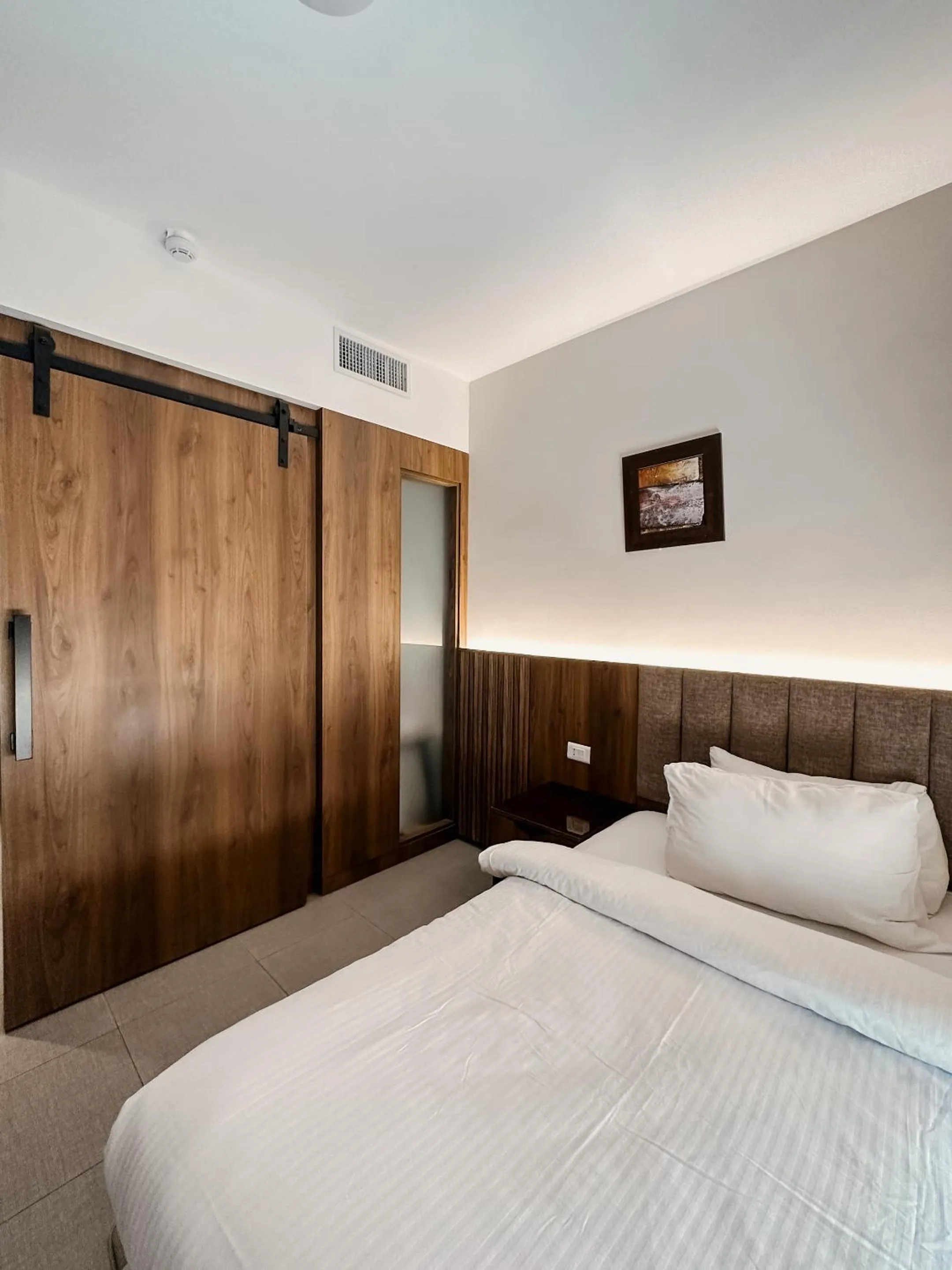 Bedroom, Bed in Celino Hotel