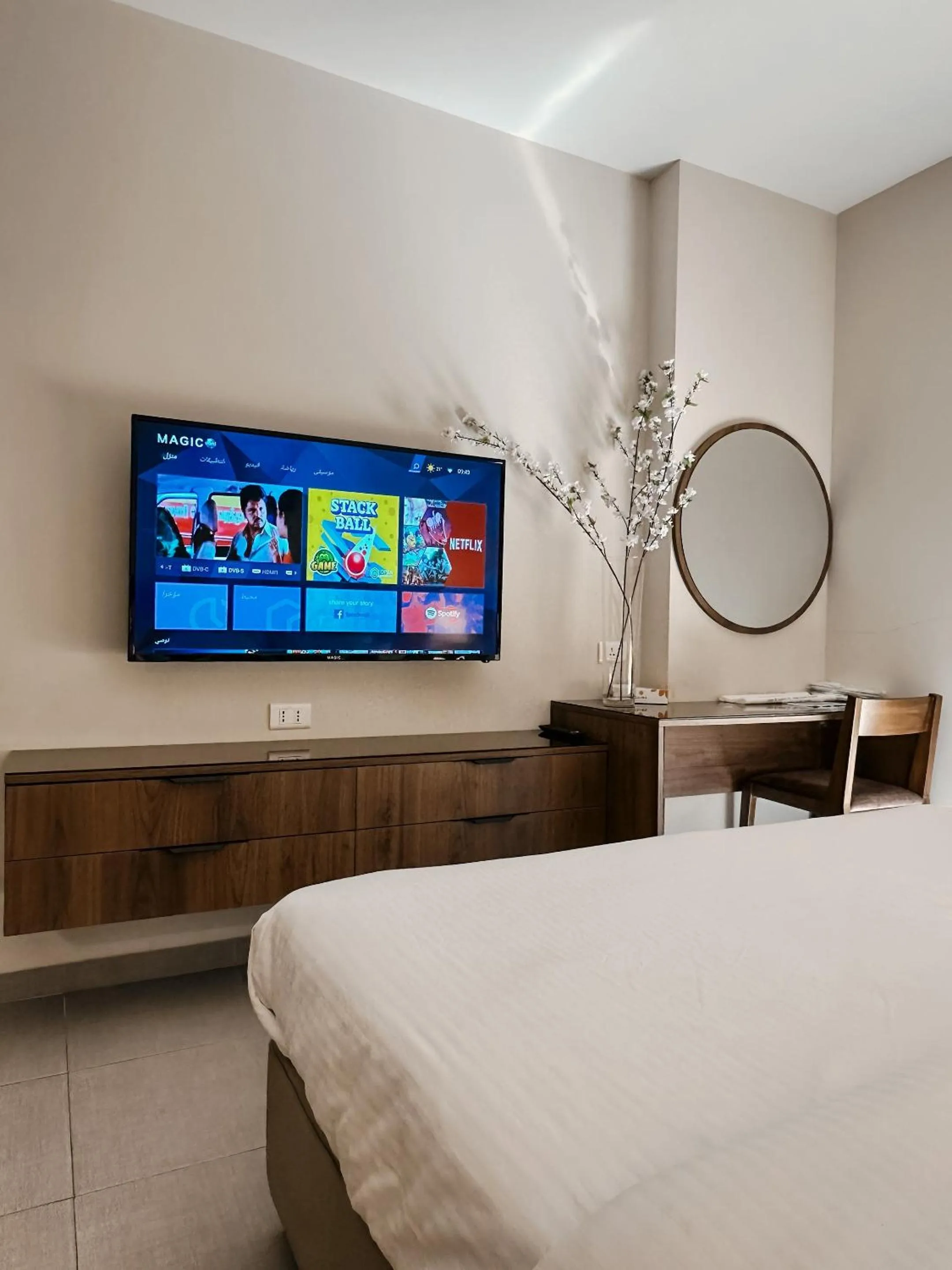 Photo of the whole room, Bed in Celino Hotel