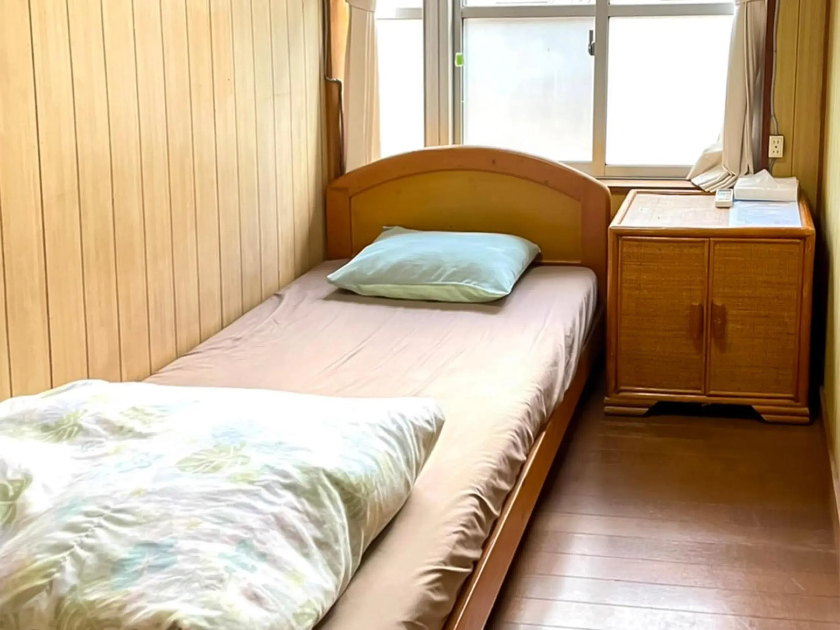 Single Room with Shared Bathroom in Emix Ishigaki Single Room with Shared Bathroom in Emix Ishigaki