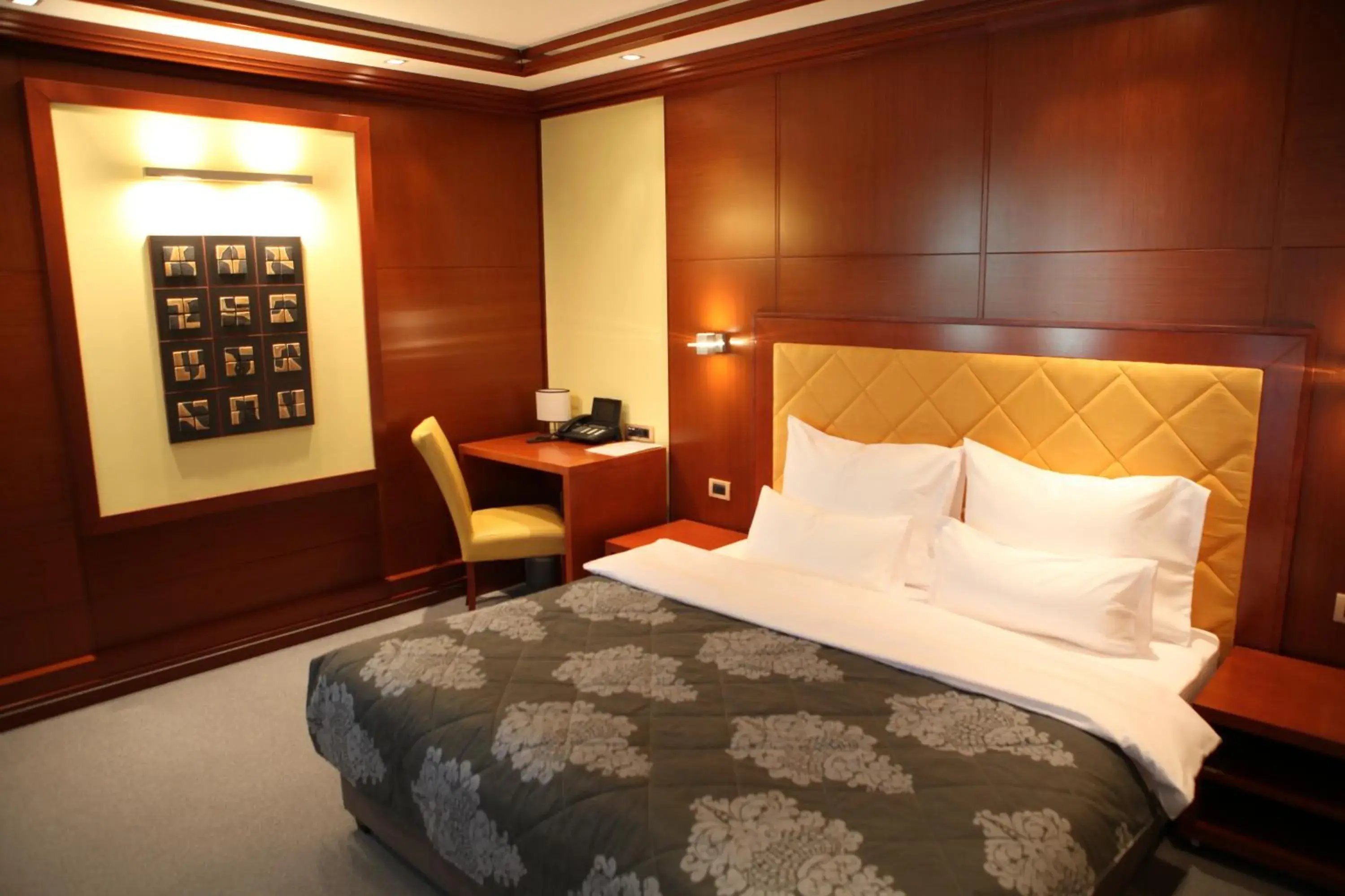 Bed in Garni Hotel Aleksandar Bed in Garni Hotel Aleksandar