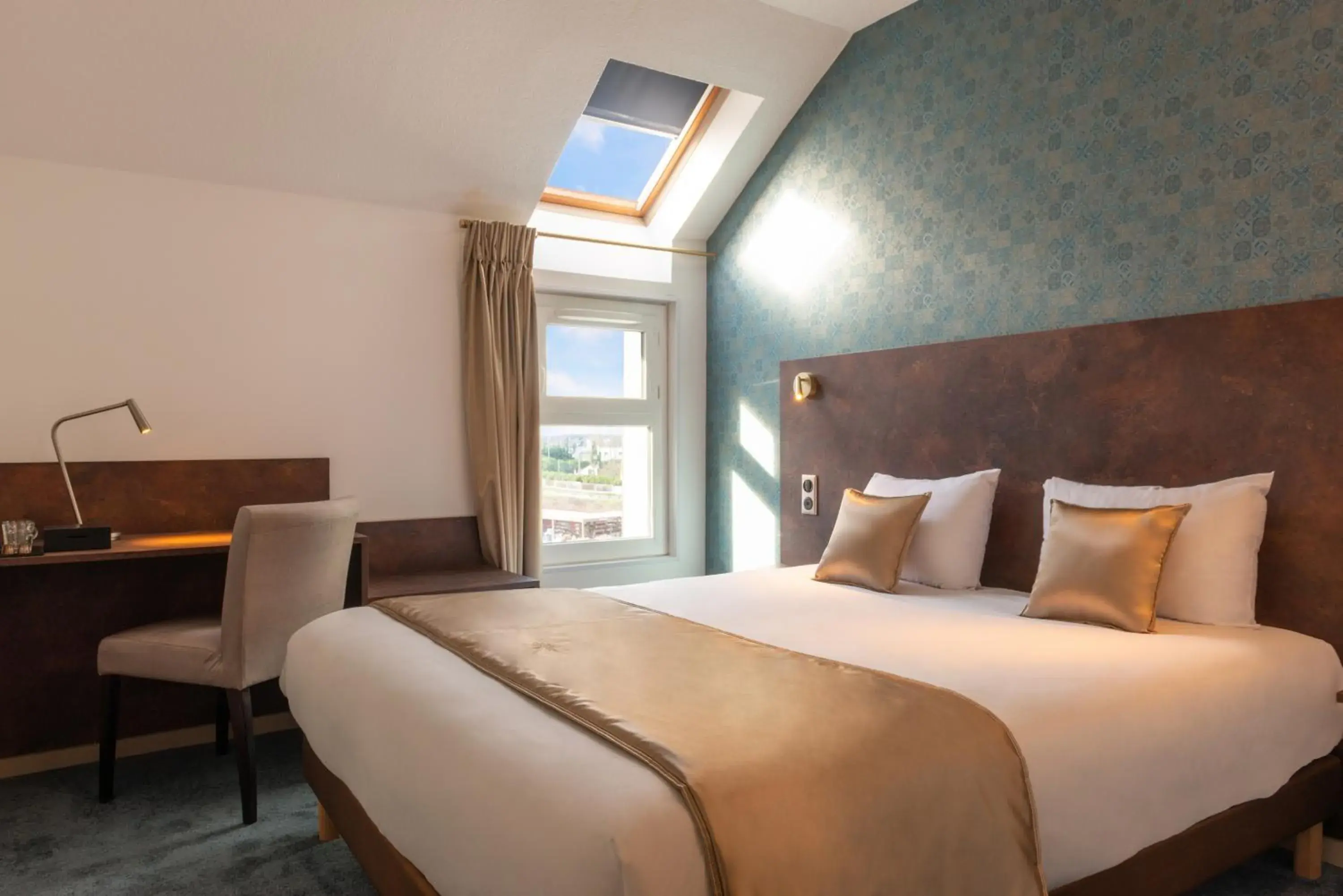 Photo of the whole room, Bed in The Originals City, Hôtel Orléans Nord Photo of the whole room, Bed in The Originals City, Hôtel Orléans Nord