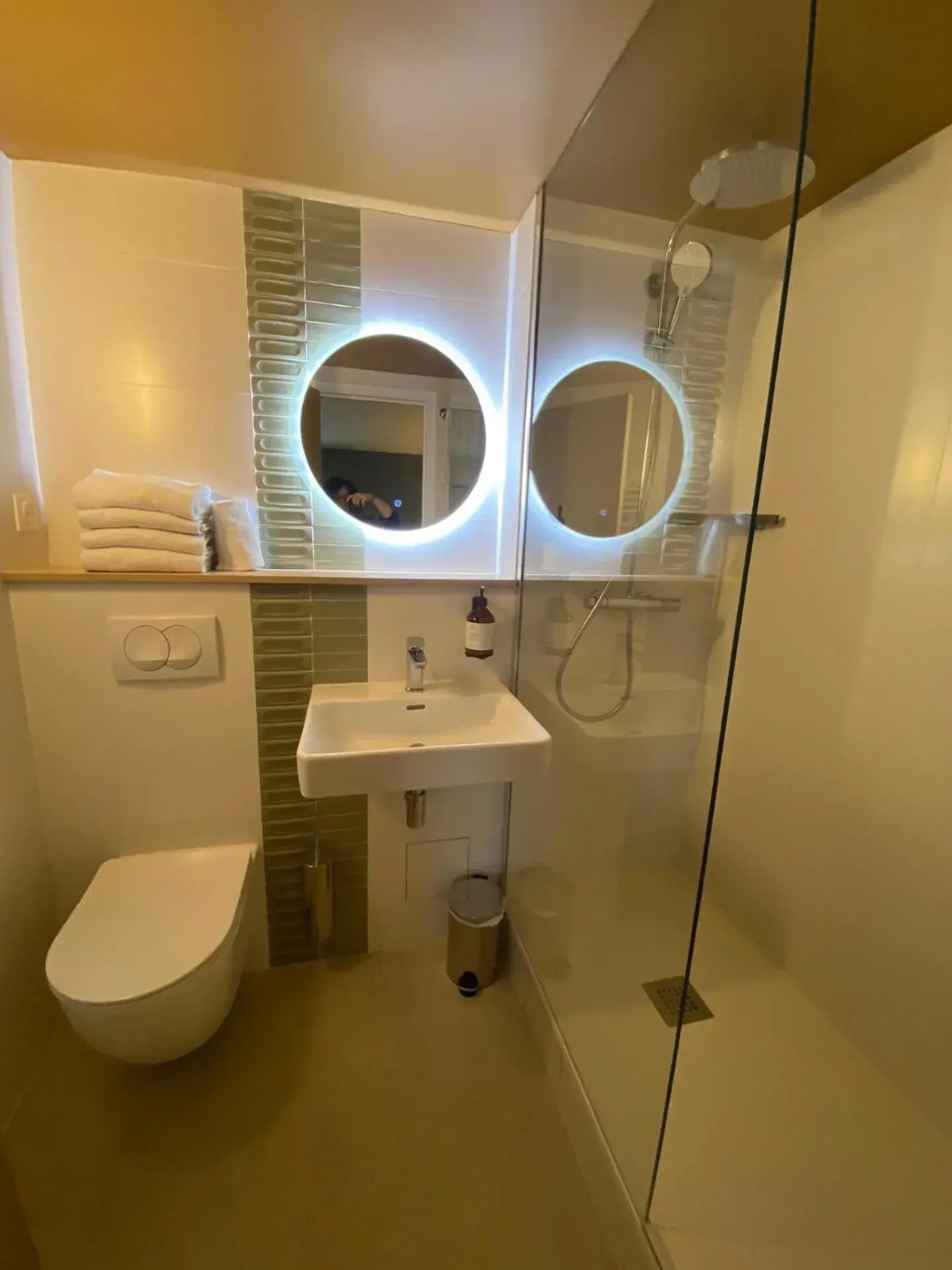 Twin Room in Green Hôtels Poitiers Twin Room in Green Hôtels Poitiers