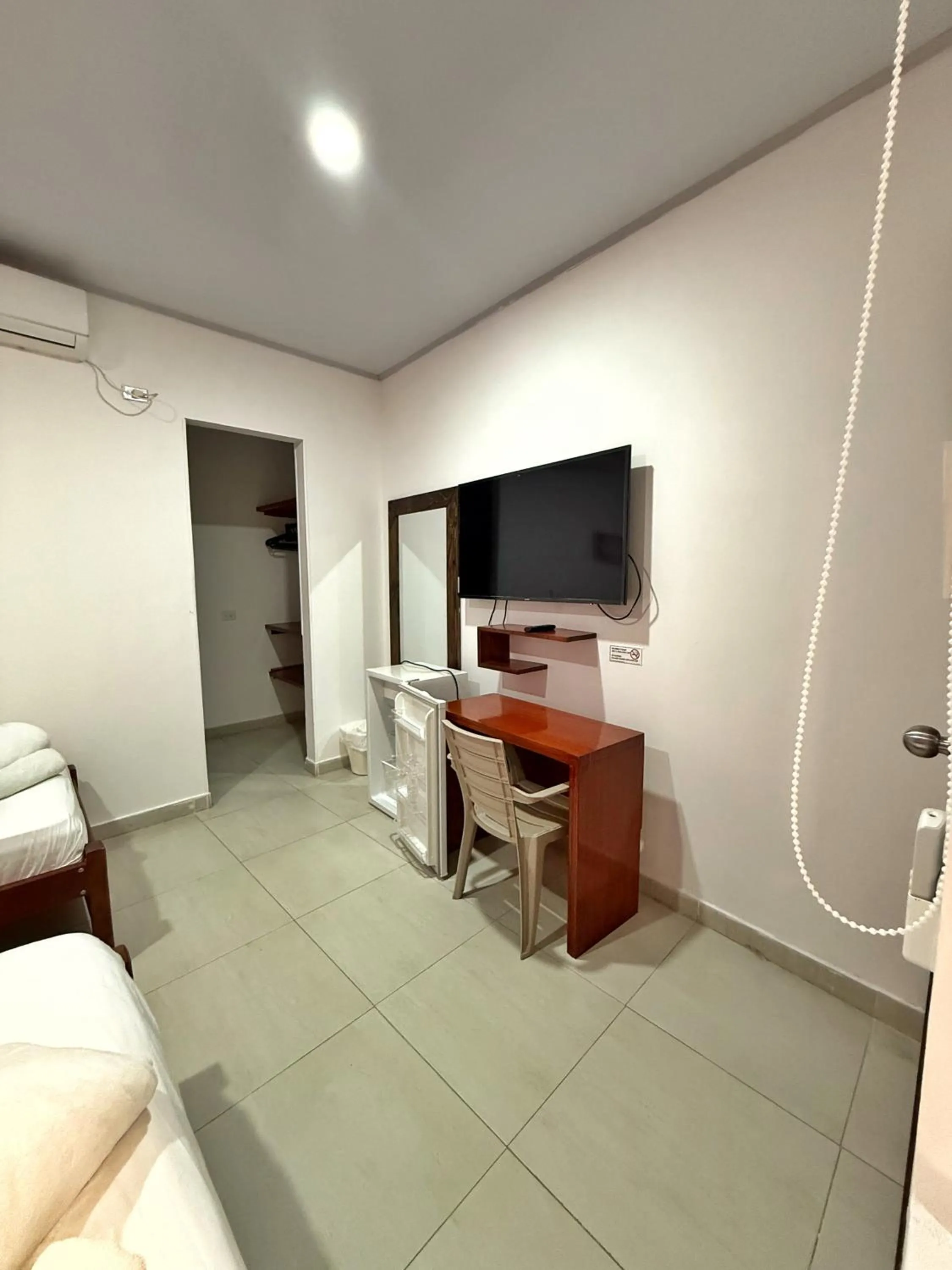 TV and multimedia in Apartahotel Caribe Diez