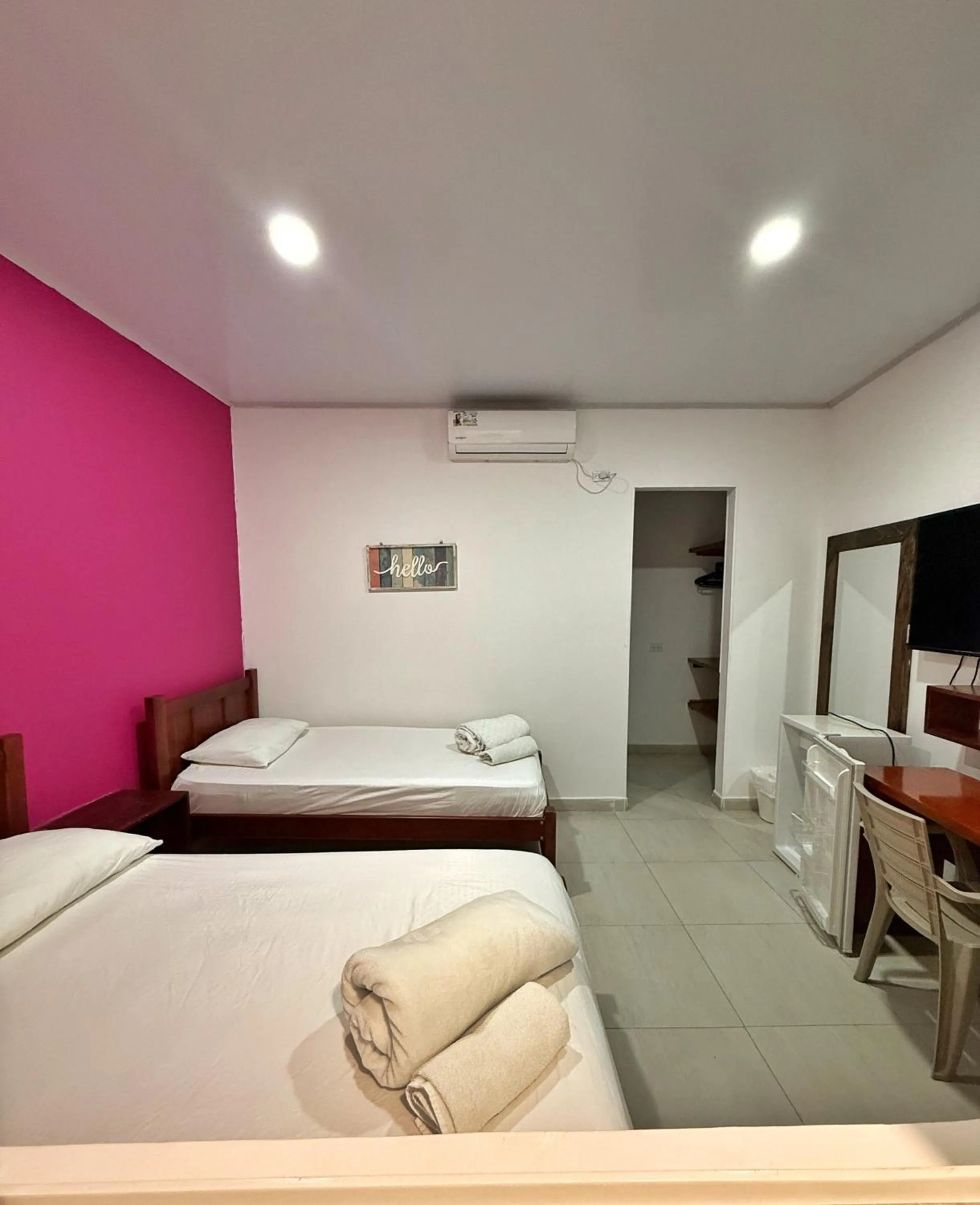 Photo of the whole room, Bed in Apartahotel Caribe Diez