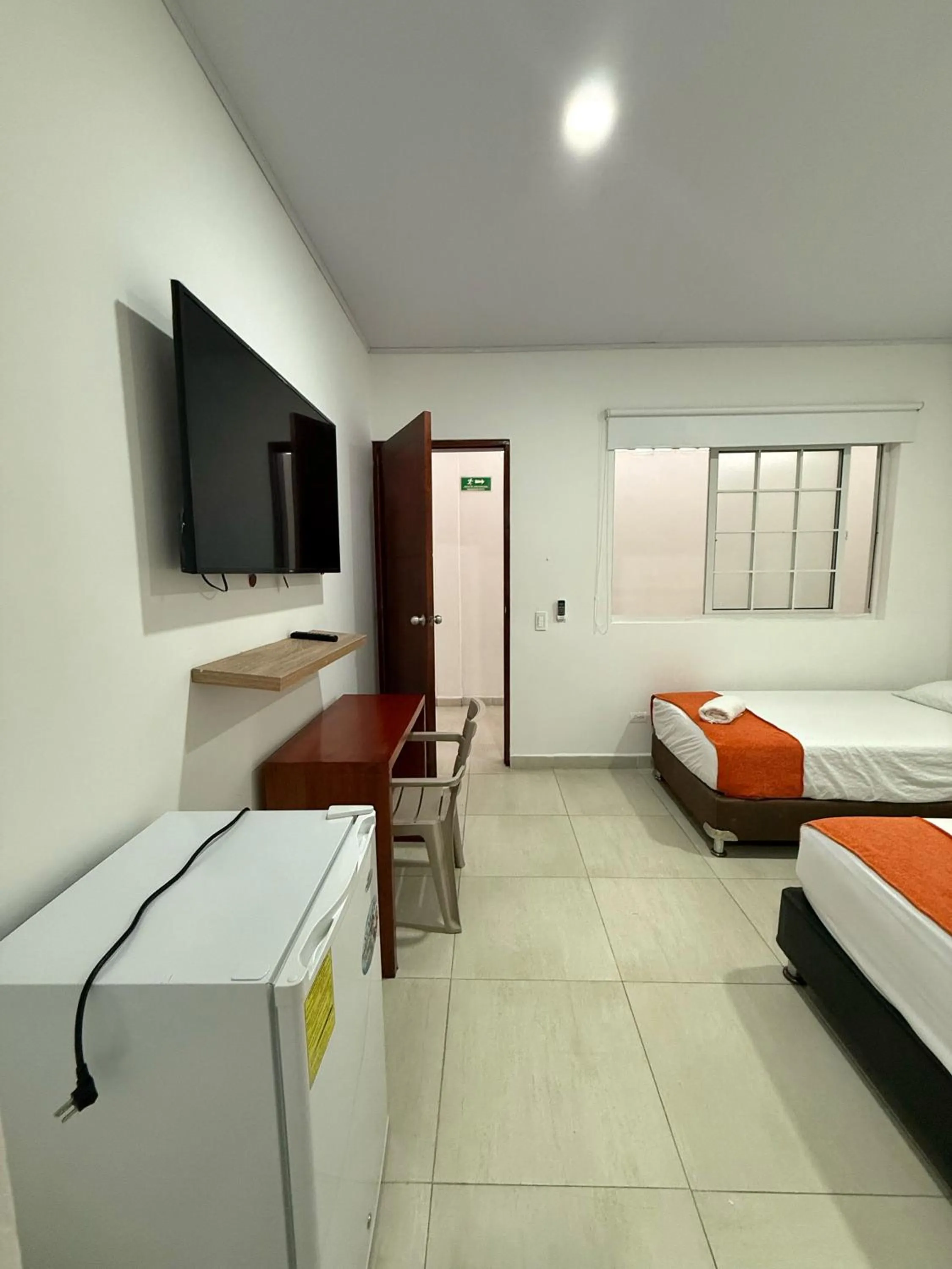 TV and multimedia, Bed in Apartahotel Caribe Diez
