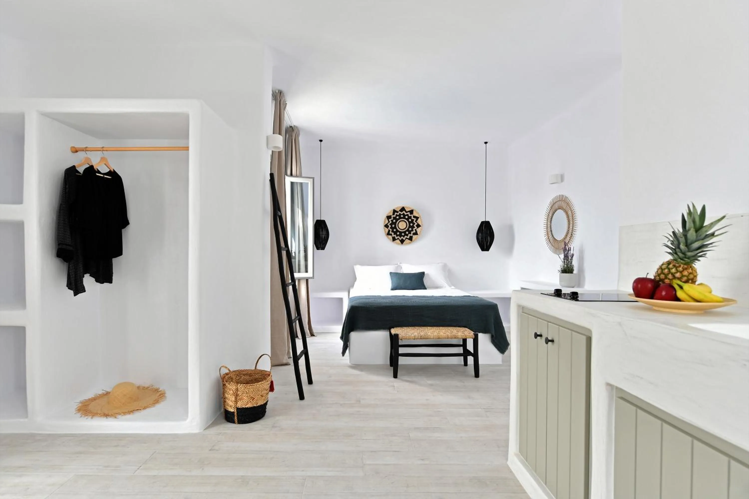 Area and facilities in White Blossom