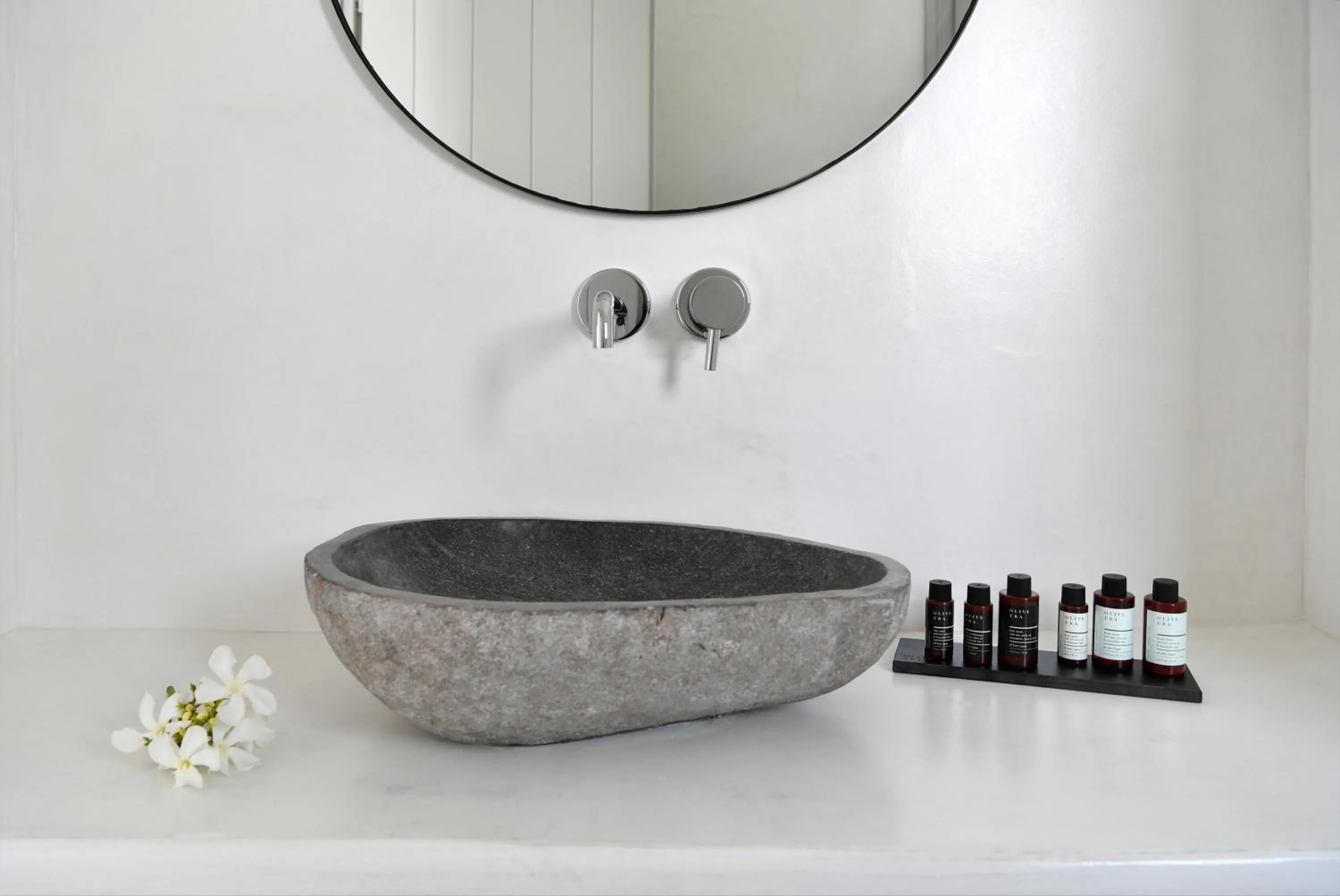 Bathroom in White Blossom