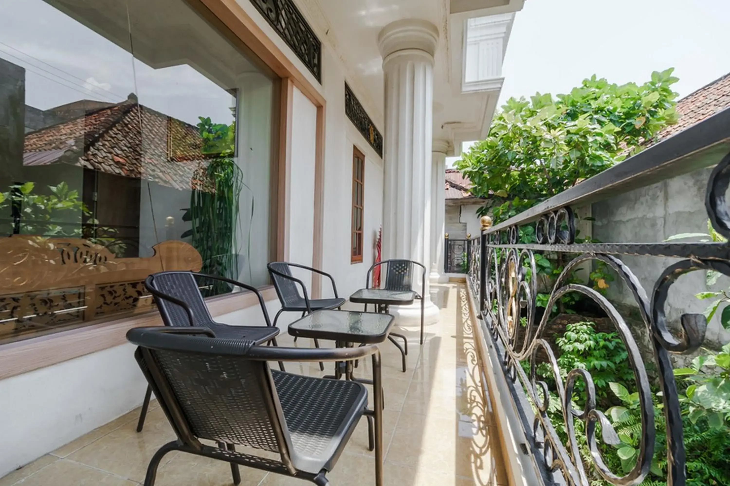 Property building in RedDoorz Syariah near Lahat Station Property building in RedDoorz Syariah near Lahat Station