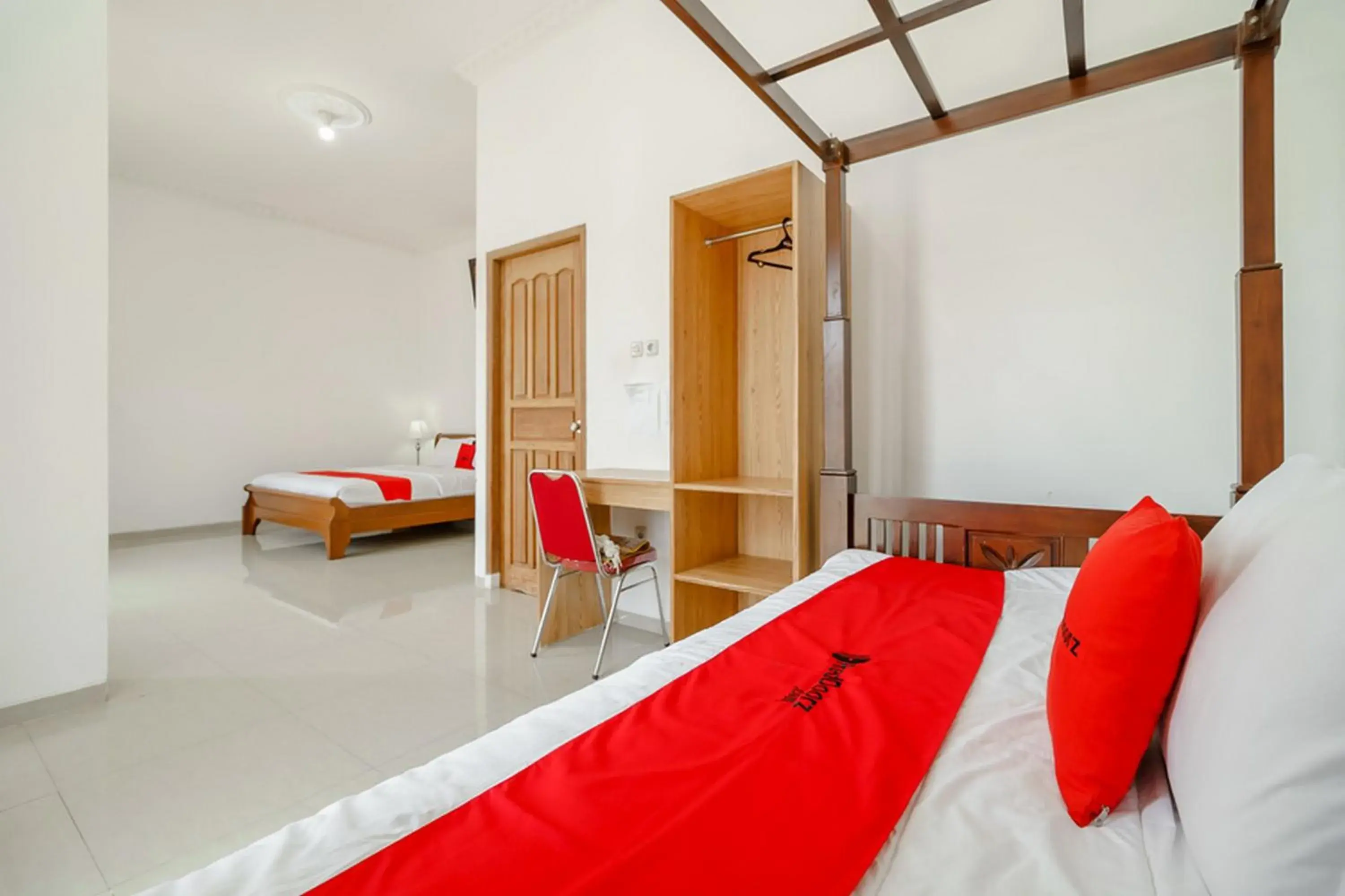 Bedroom, Bed in RedDoorz Syariah near Lahat Station Bedroom, Bed in RedDoorz Syariah near Lahat Station