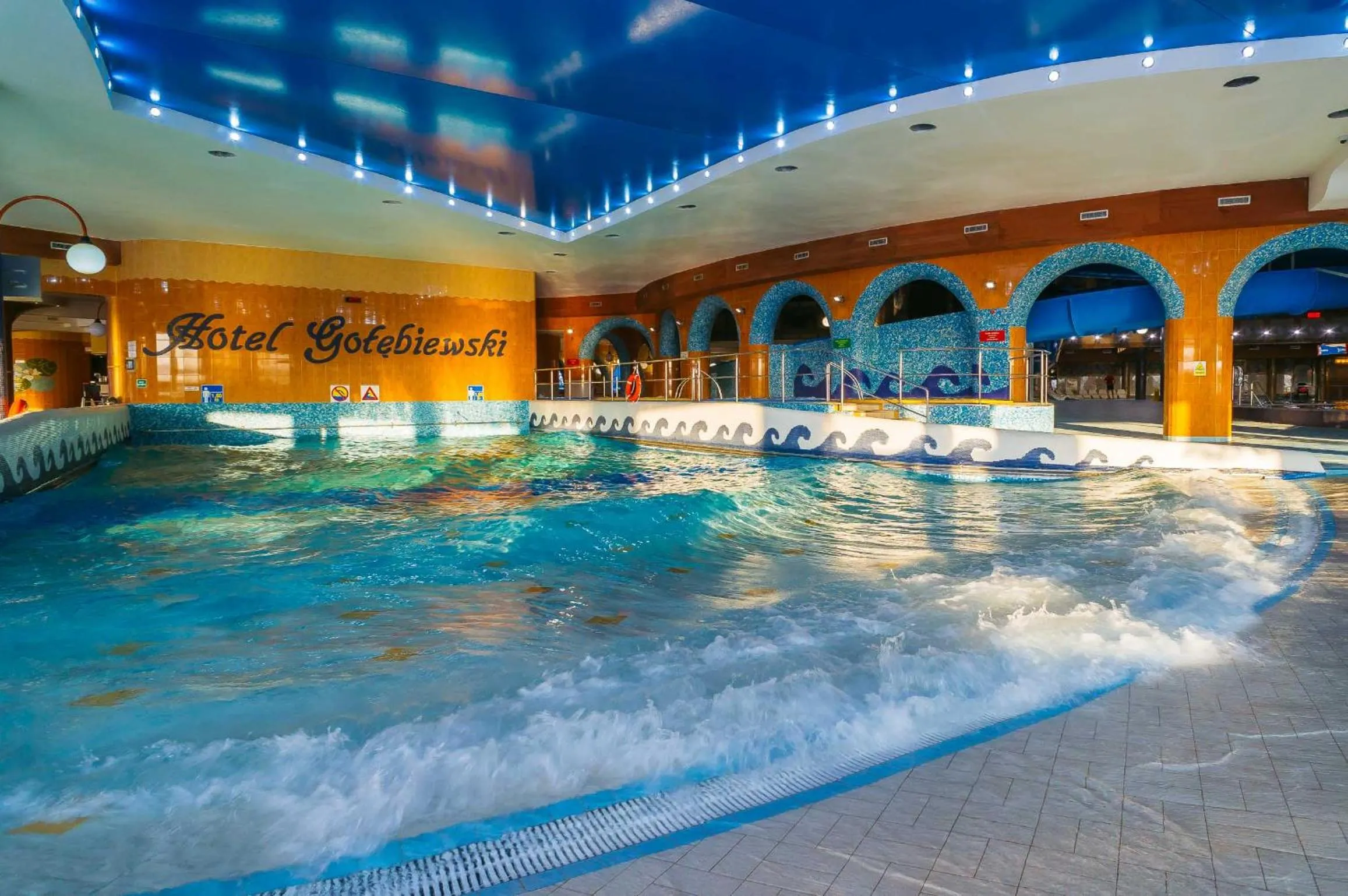 Aqua park in Hotel Gołębiewski Mikołajki
