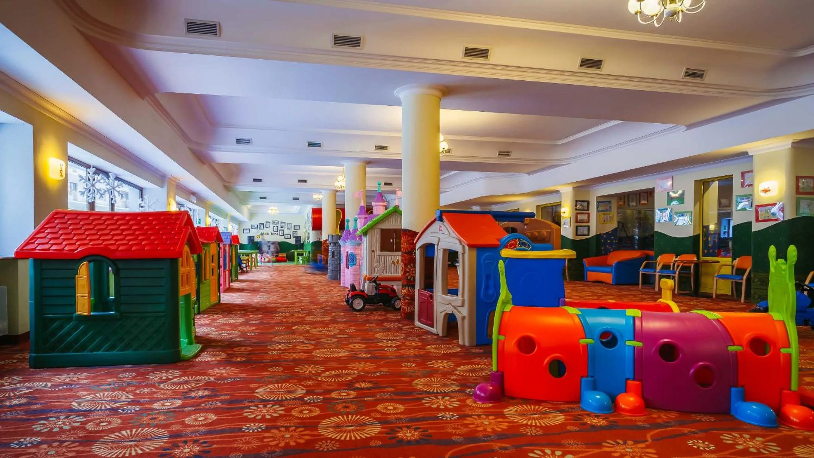 Children play ground in Hotel Gołębiewski Mikołajki