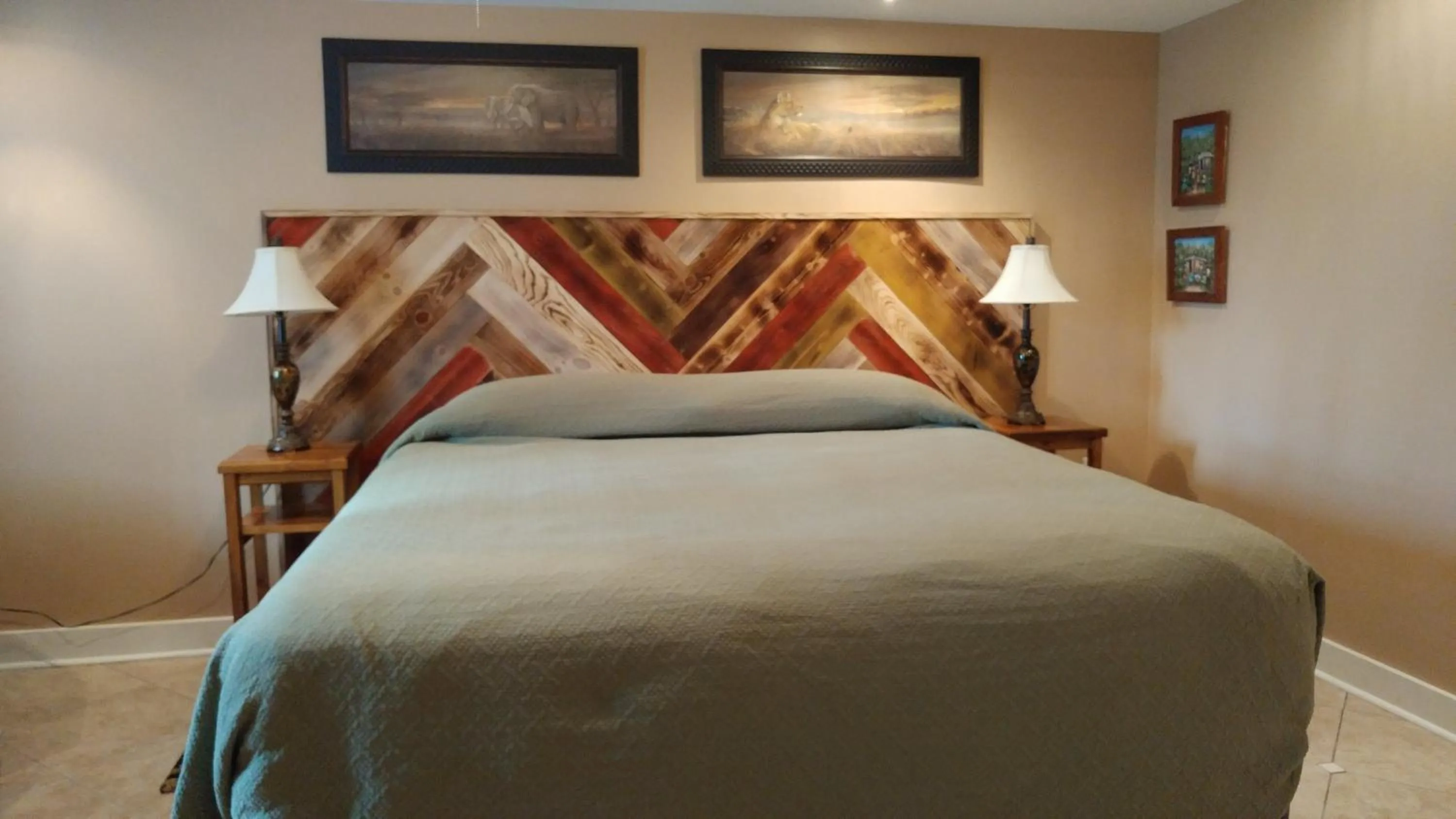 Bed in Lionheart Guest House