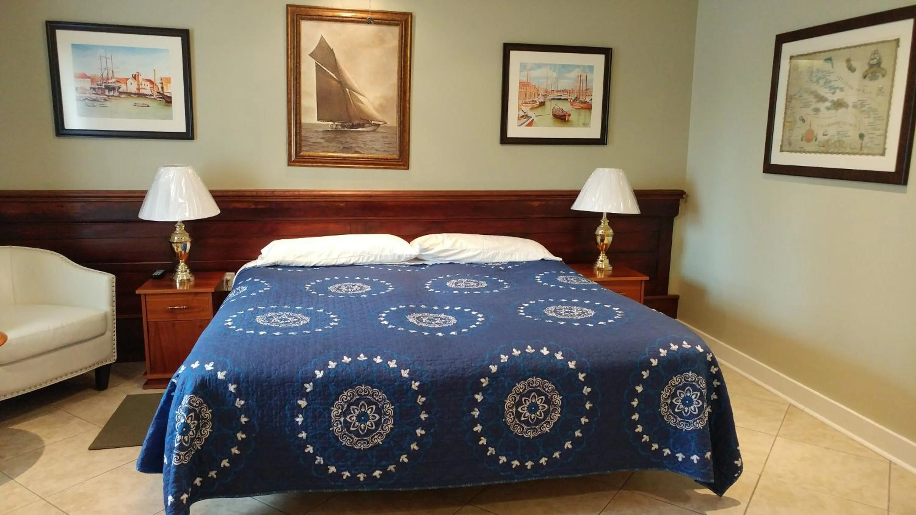 Bed in Lionheart Guest House