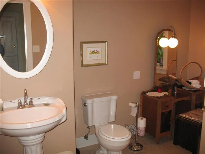 Bathroom in Lionheart Guest House