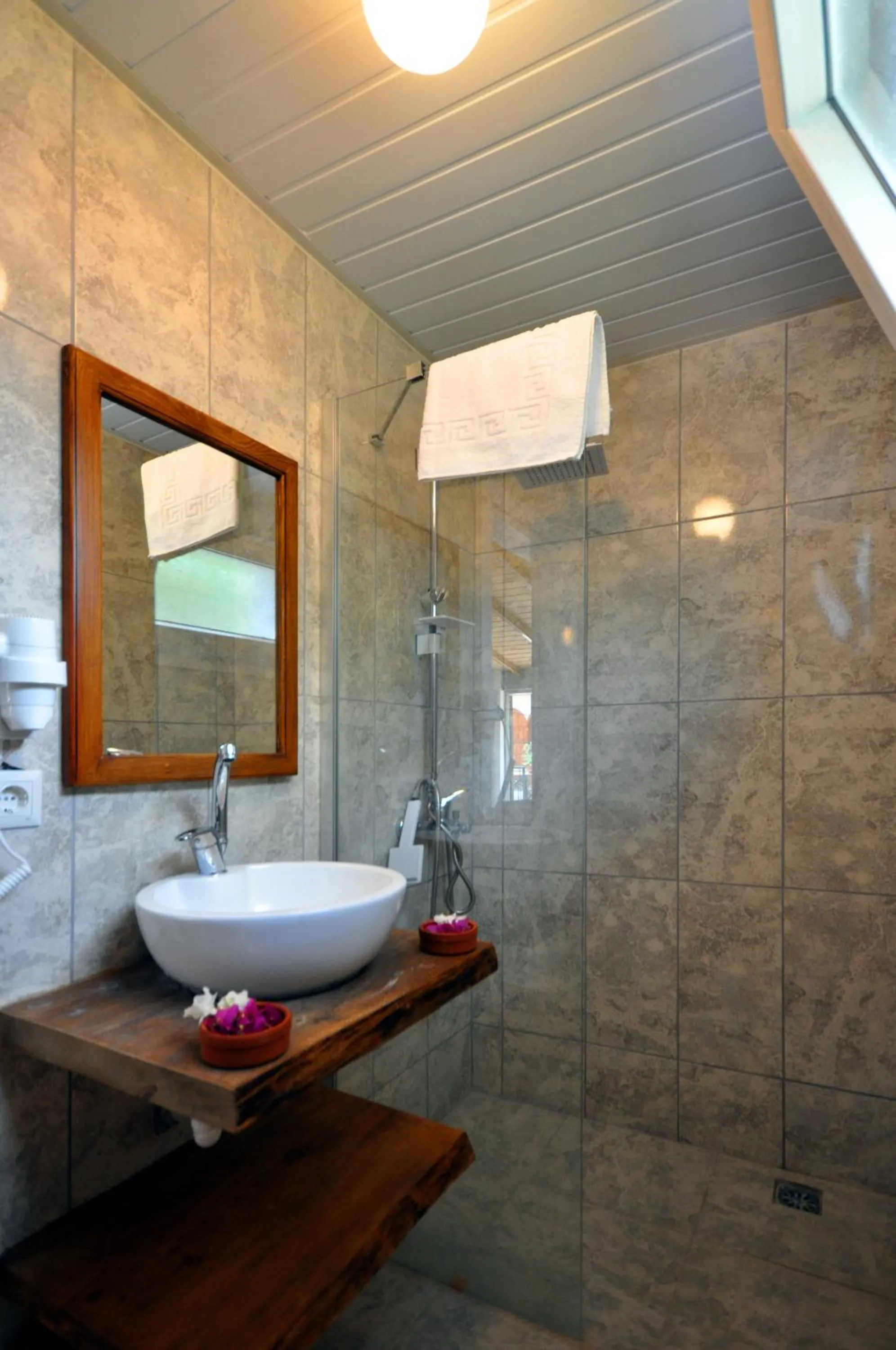 Bathroom in Kaktus Beach Apart