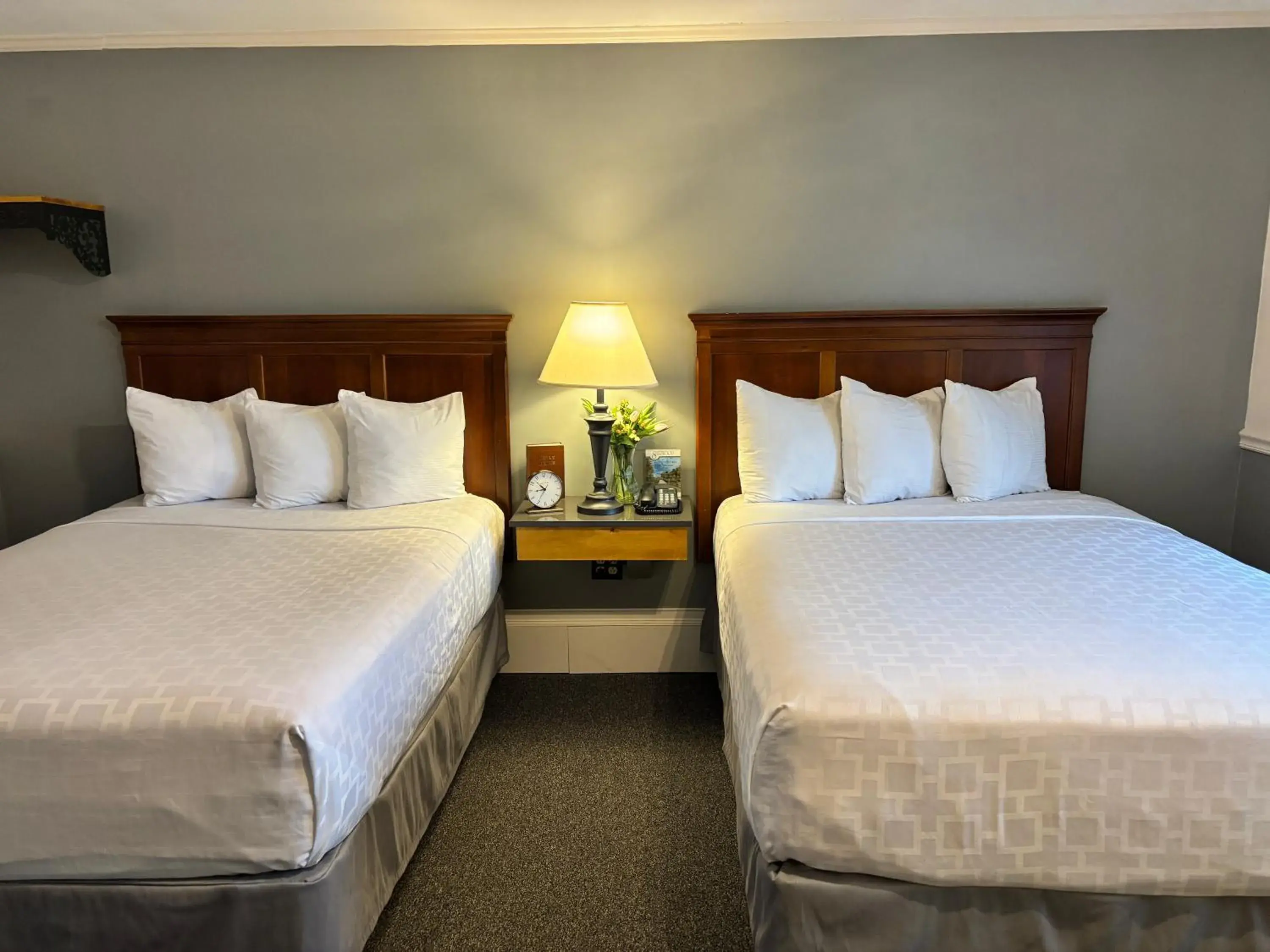 Bedroom, Bed in SHERWOOD MOTEL Bedroom, Bed in SHERWOOD MOTEL