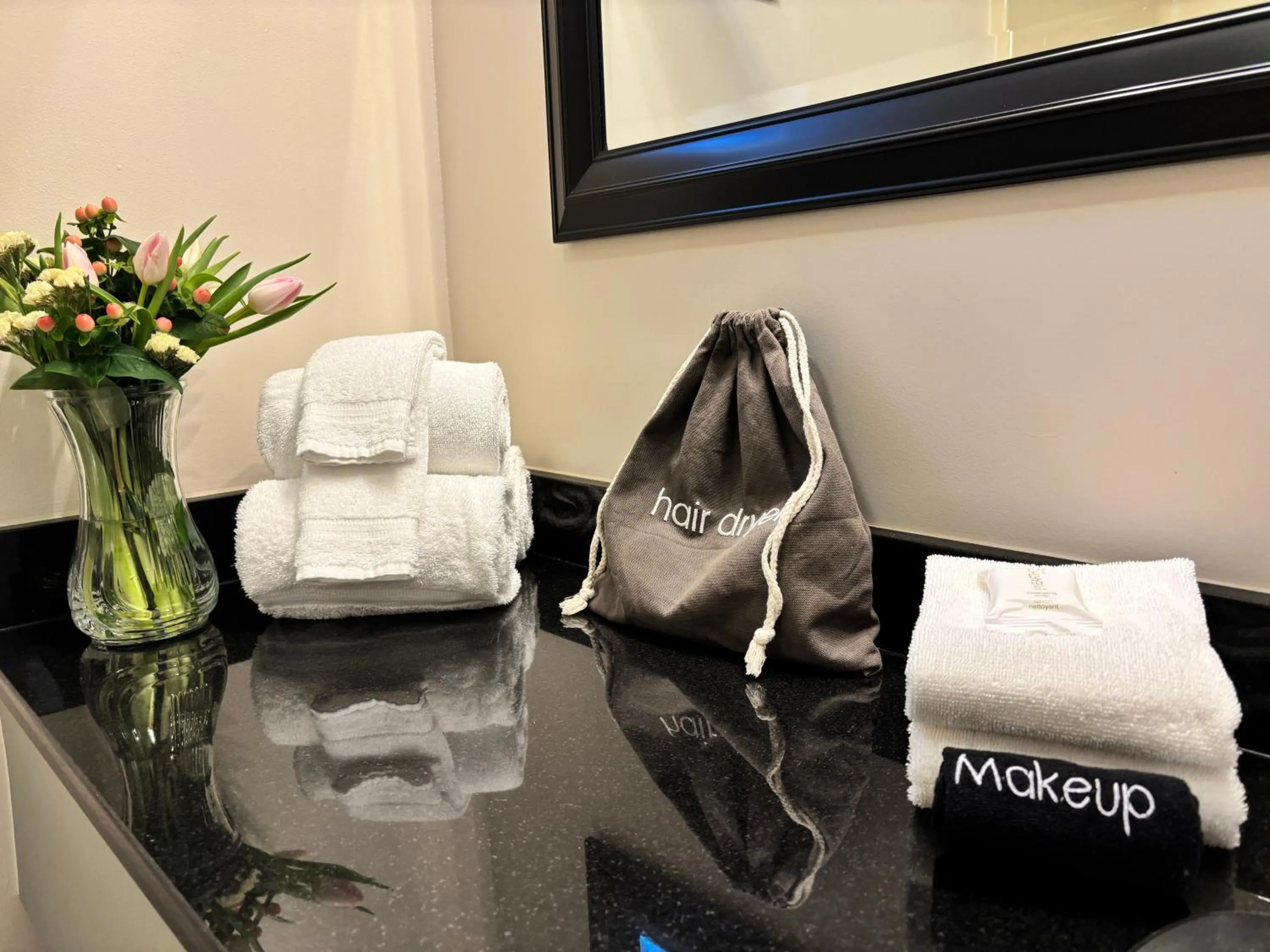 Bathroom in SHERWOOD MOTEL