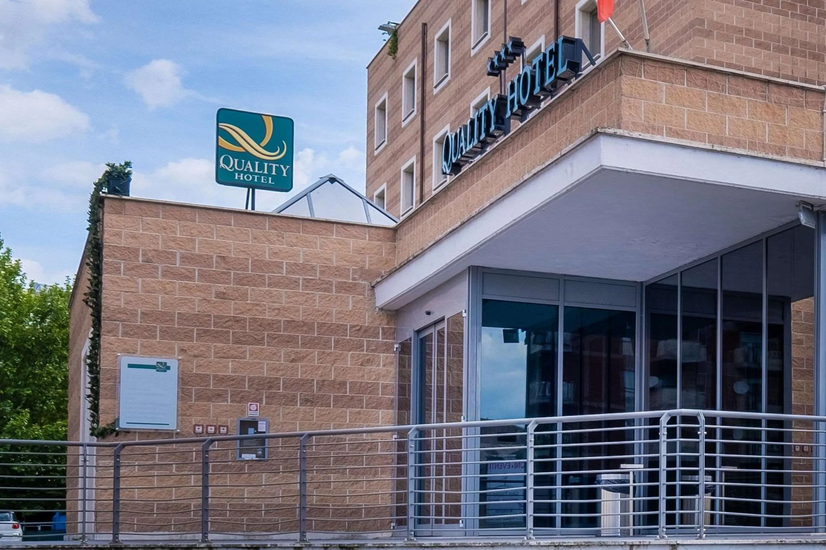 Property building in Quality Hotel Green Palace